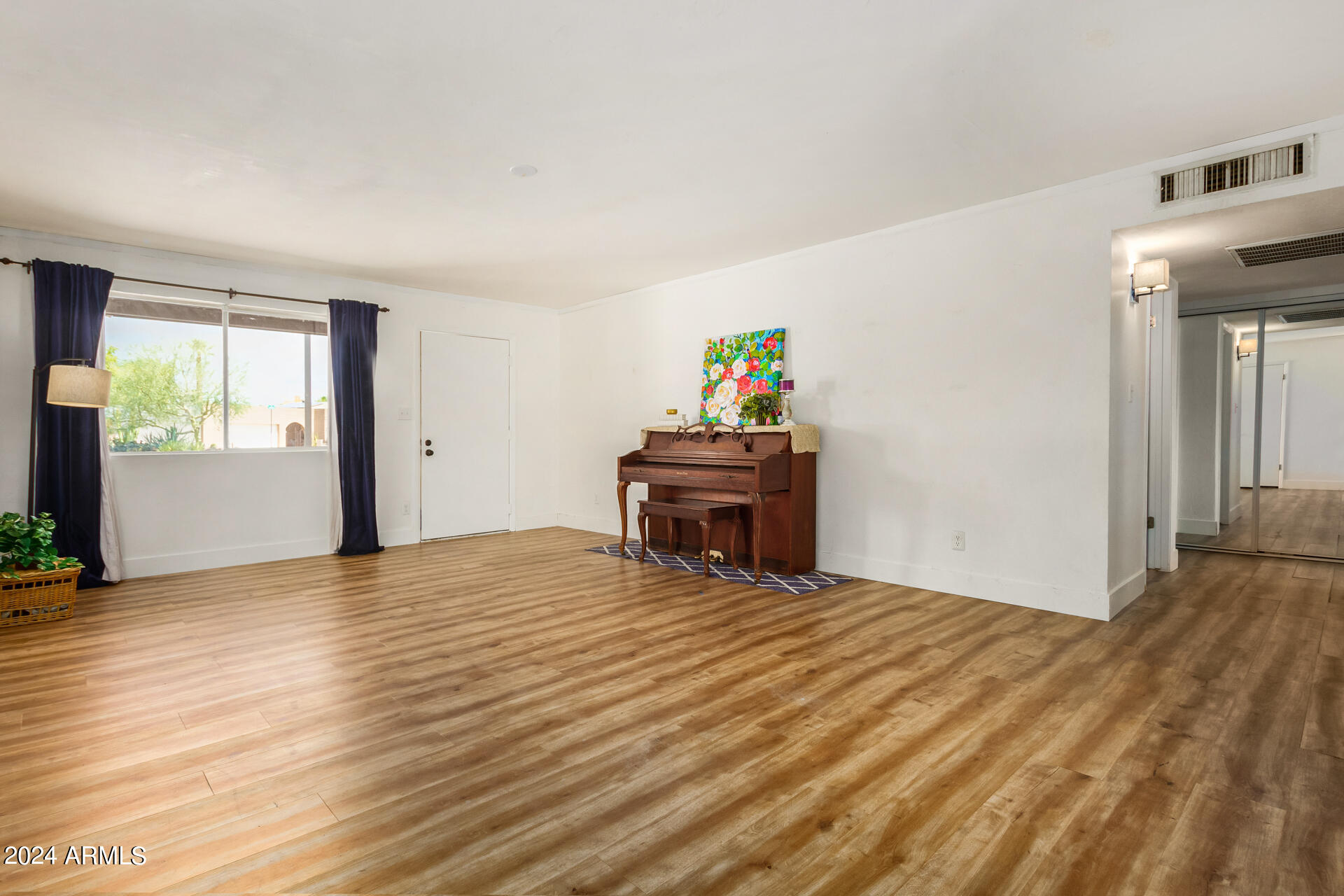 1956 S Los Altos --