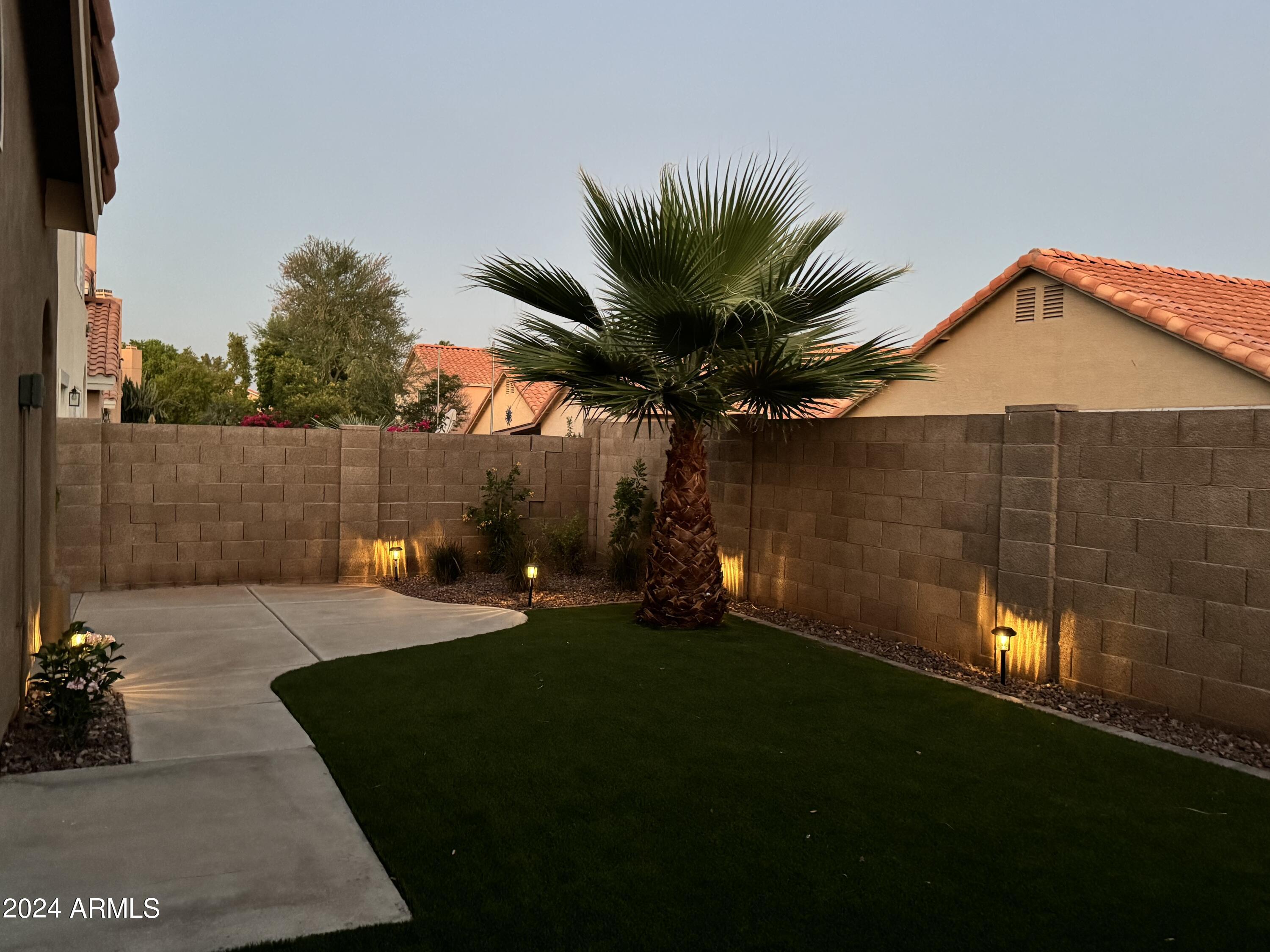 3225 E Briarwood Terrace