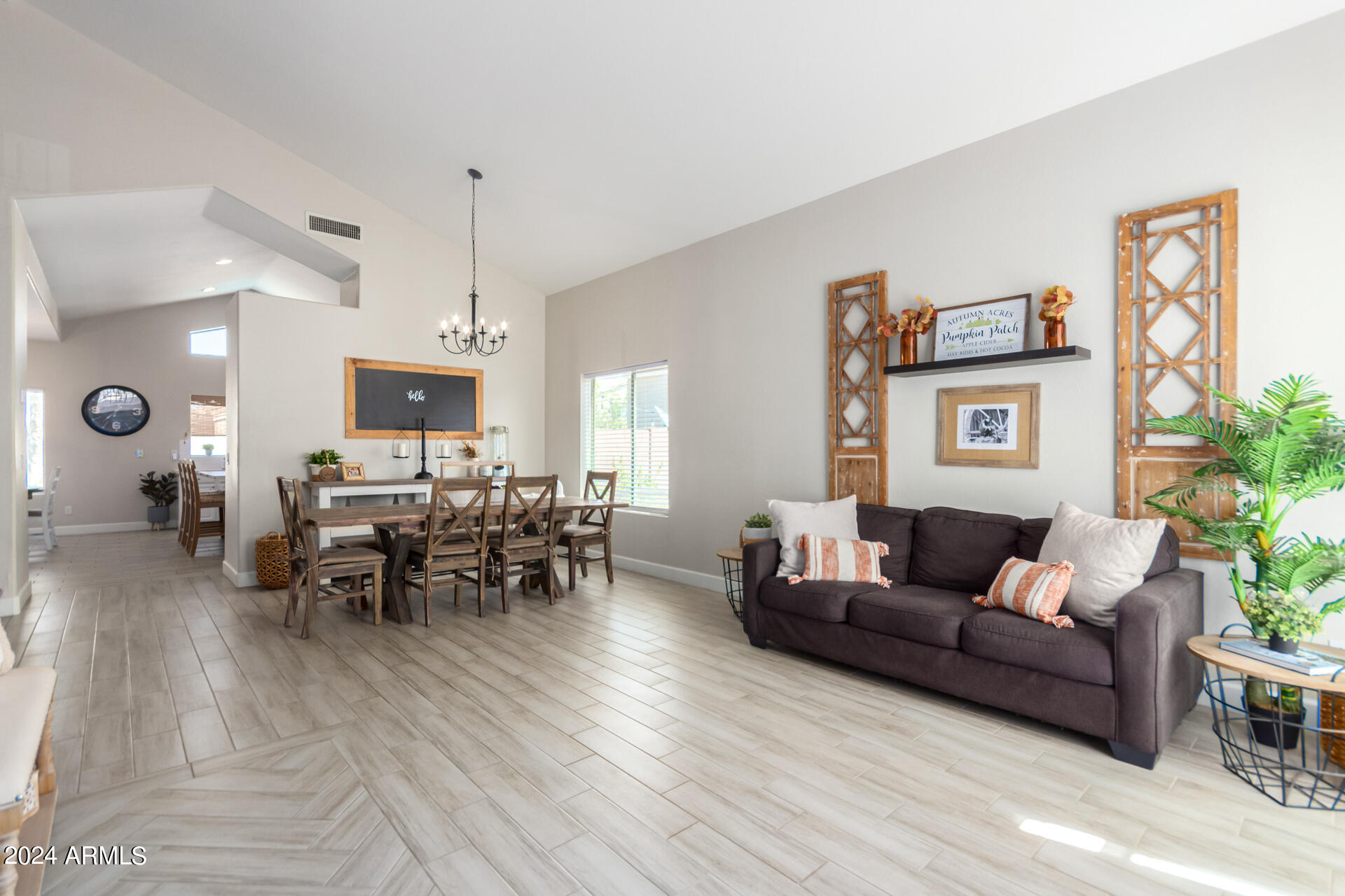 3464 W Tanner Ranch Road