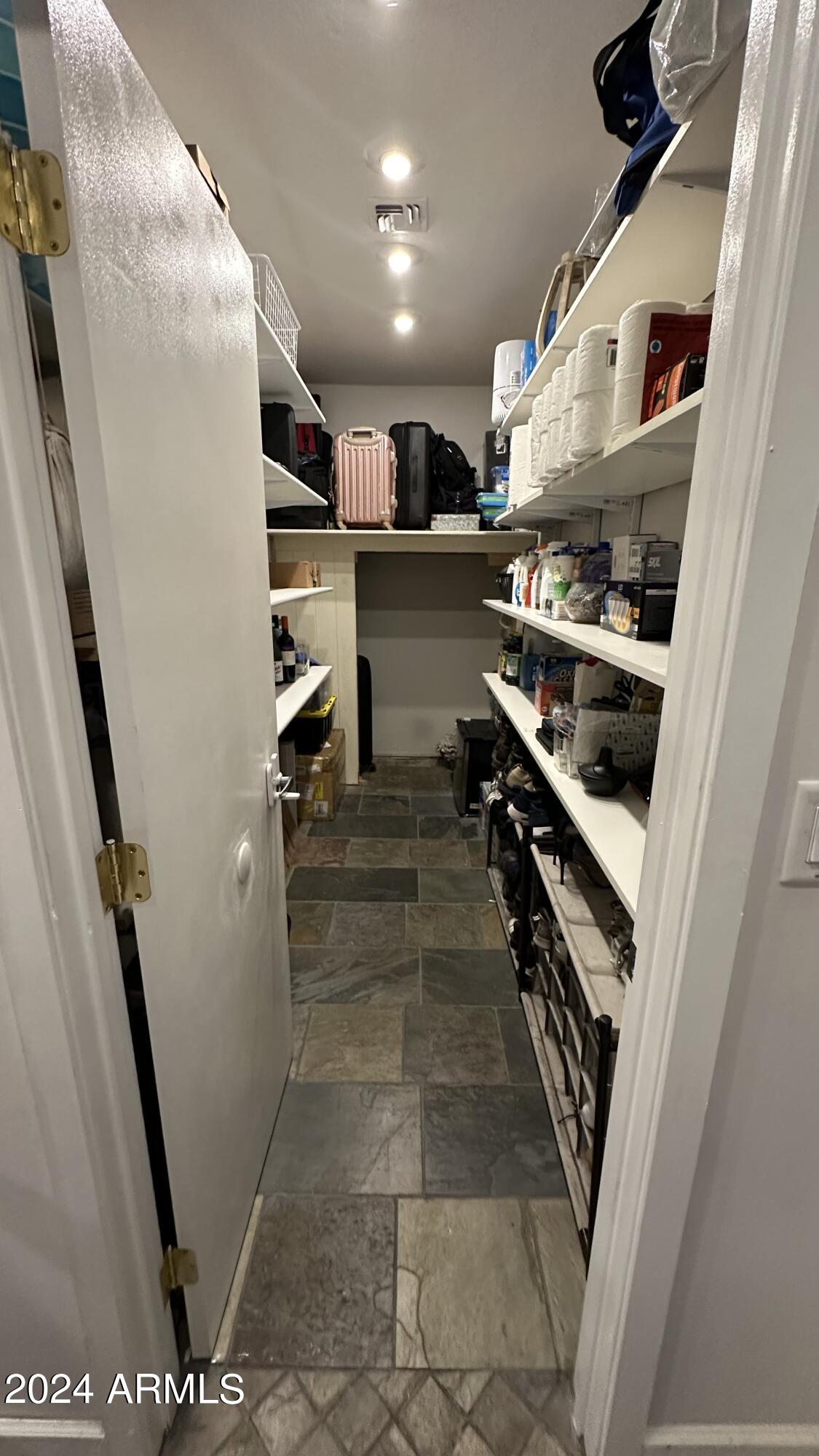 6203 E DESERT VISTA Trail