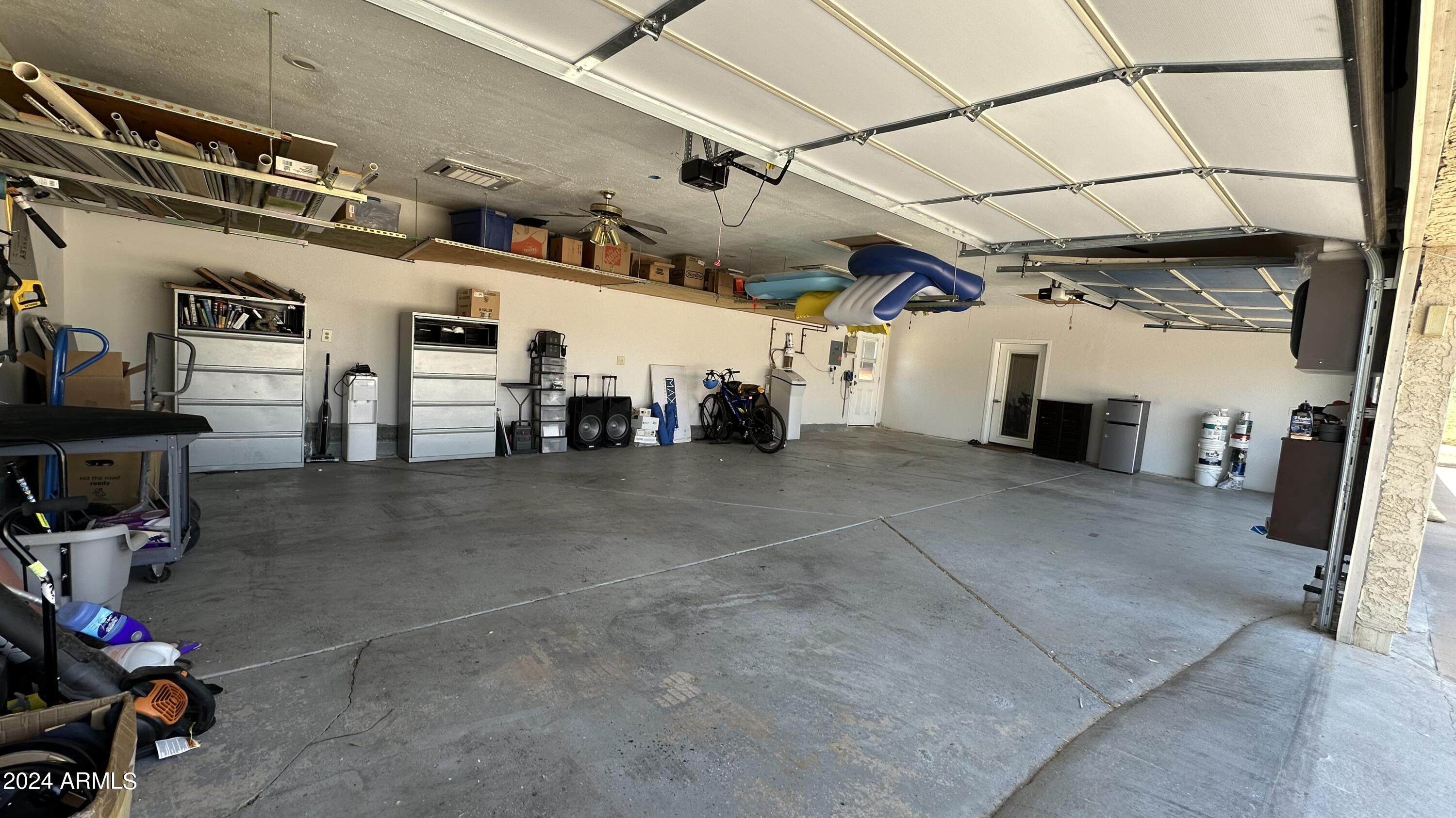 6203 E DESERT VISTA Trail