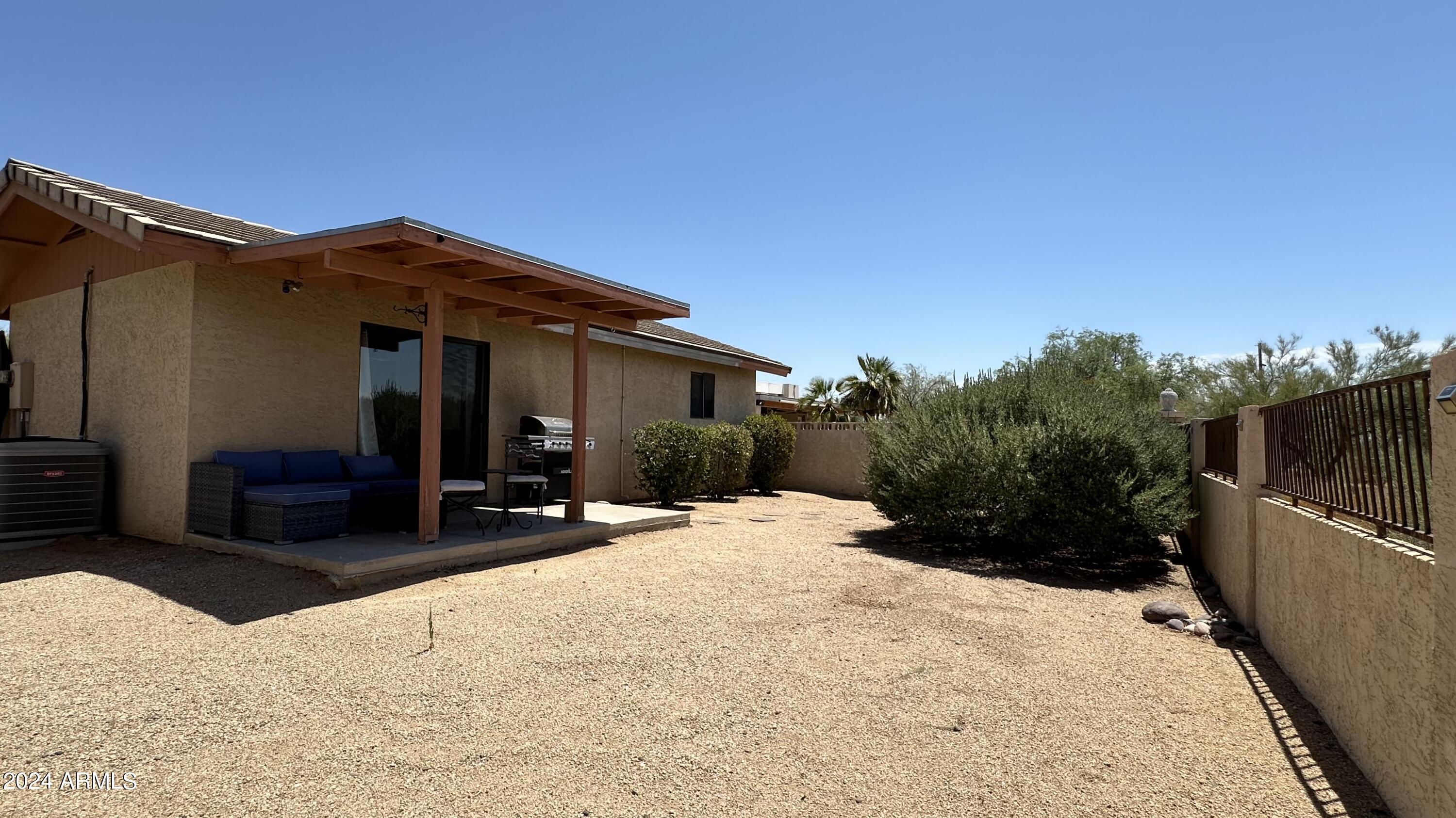 6203 E DESERT VISTA Trail