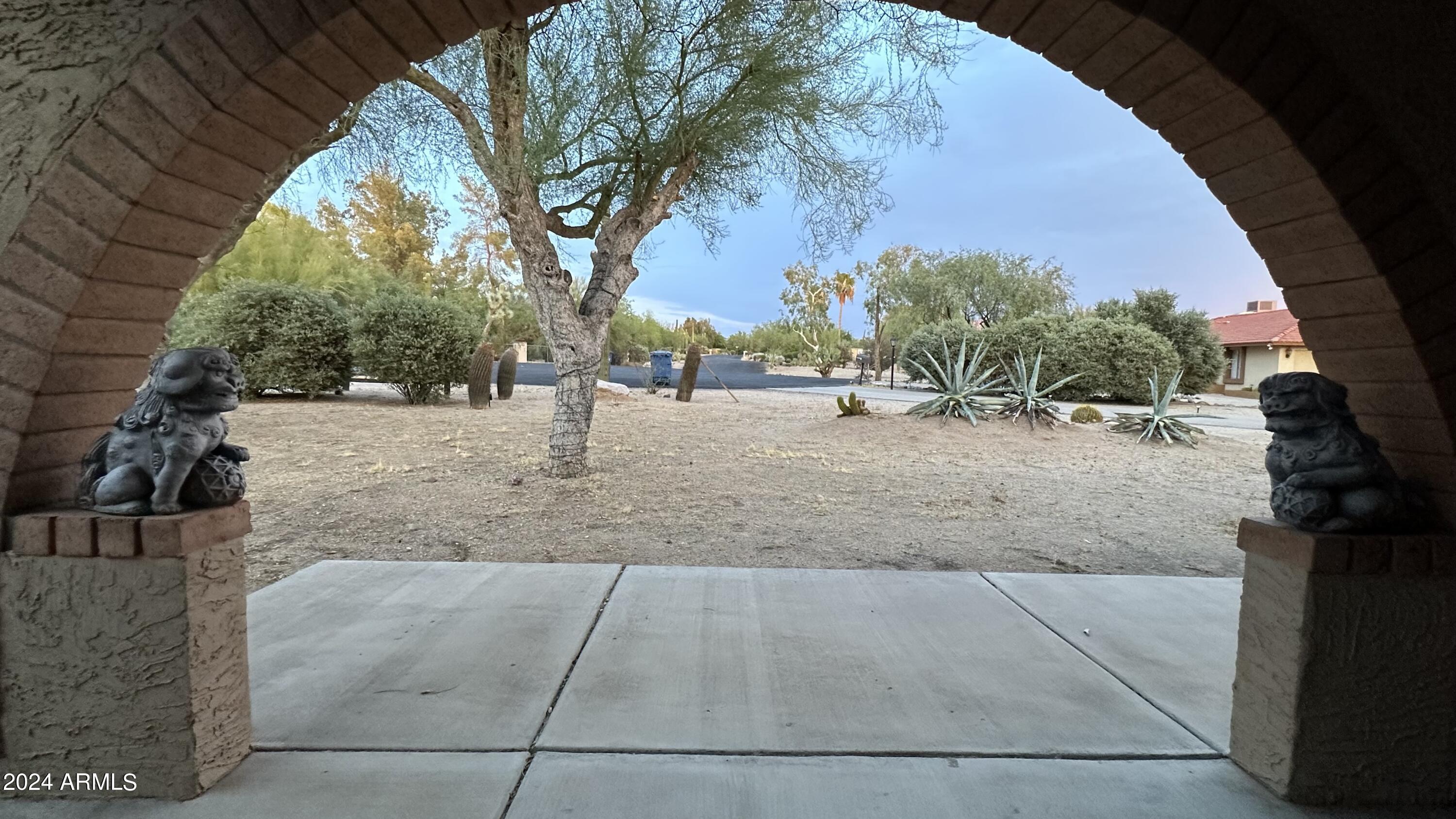 6203 E DESERT VISTA Trail
