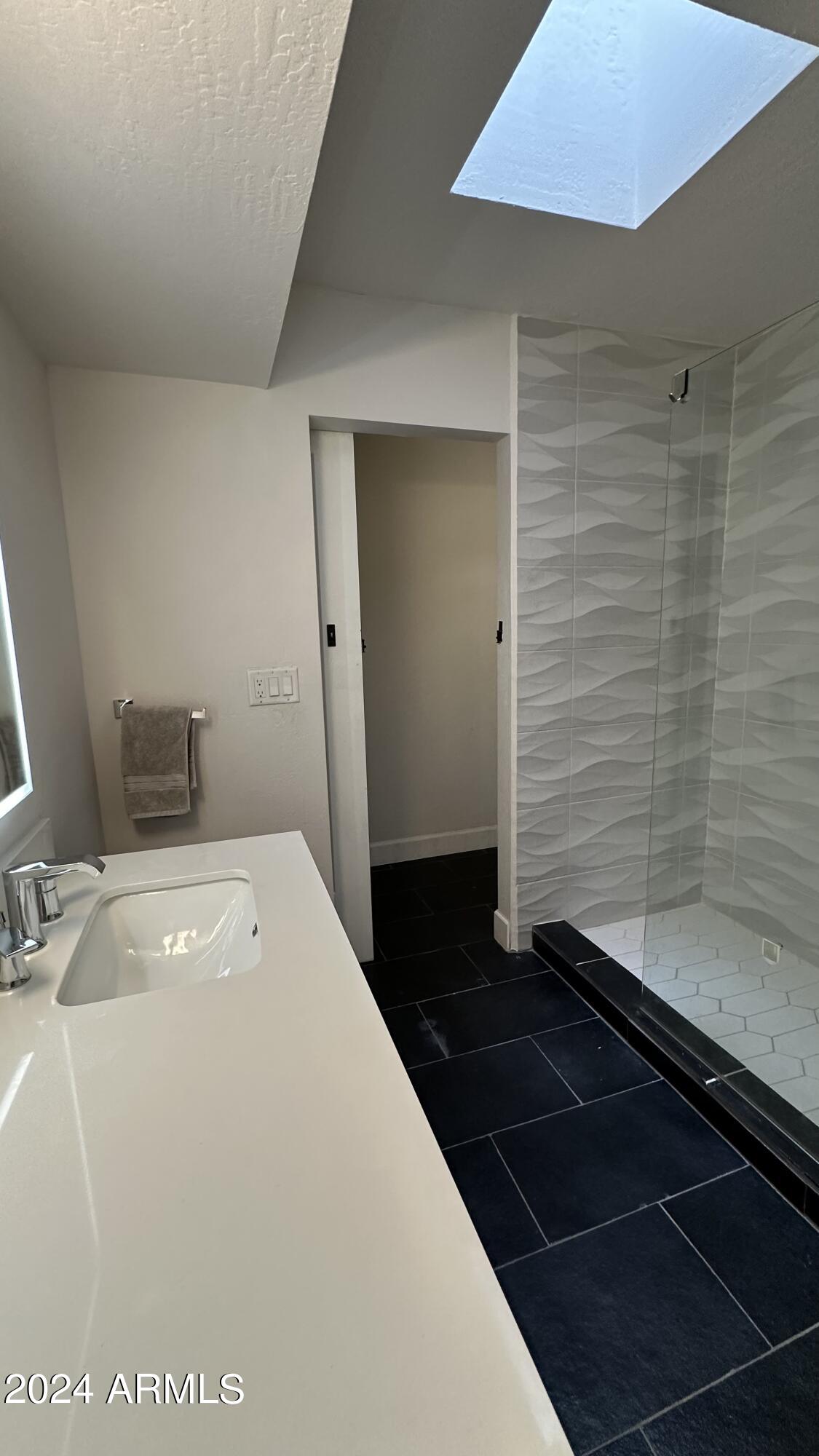 6203 E DESERT VISTA Trail