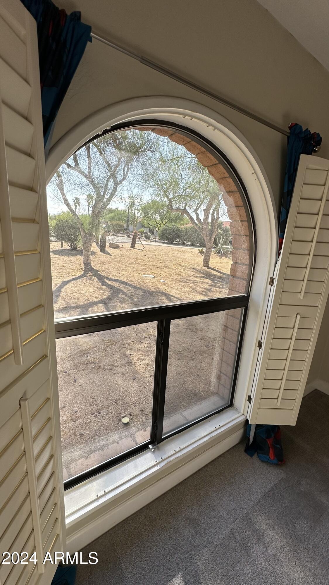 6203 E DESERT VISTA Trail