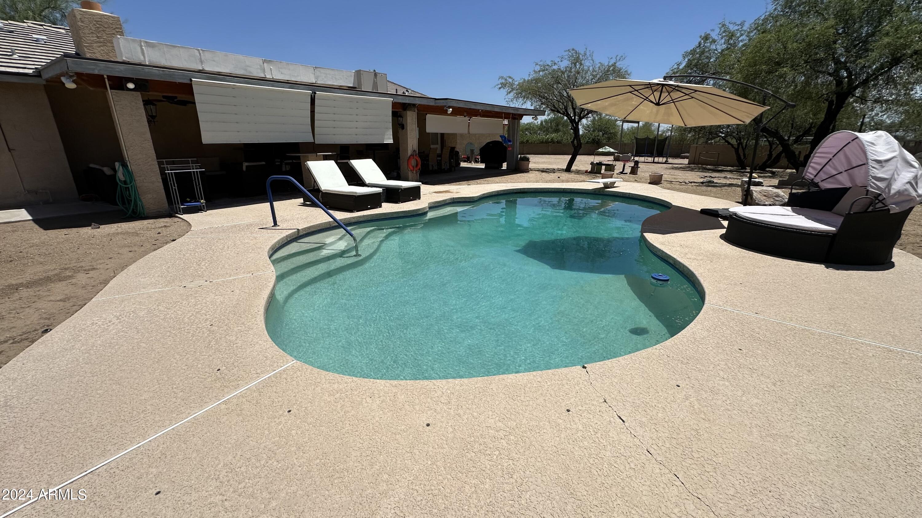 6203 E DESERT VISTA Trail