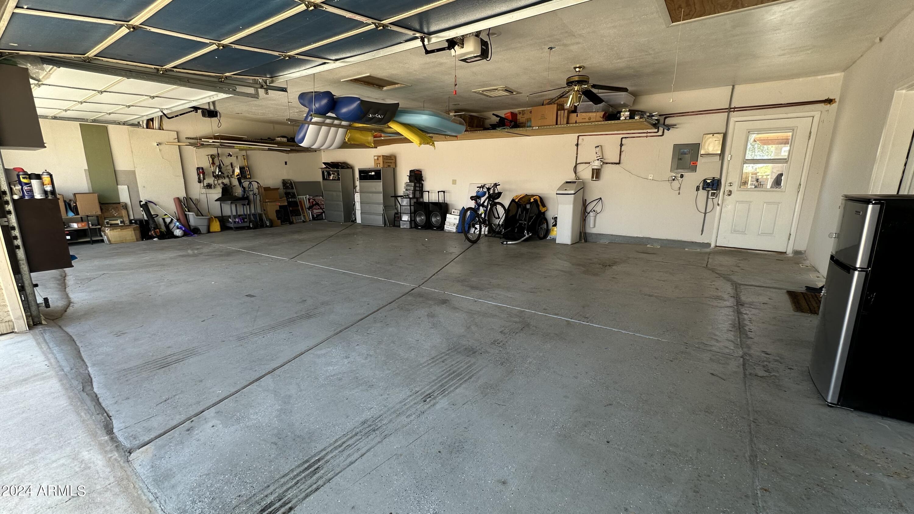 6203 E DESERT VISTA Trail