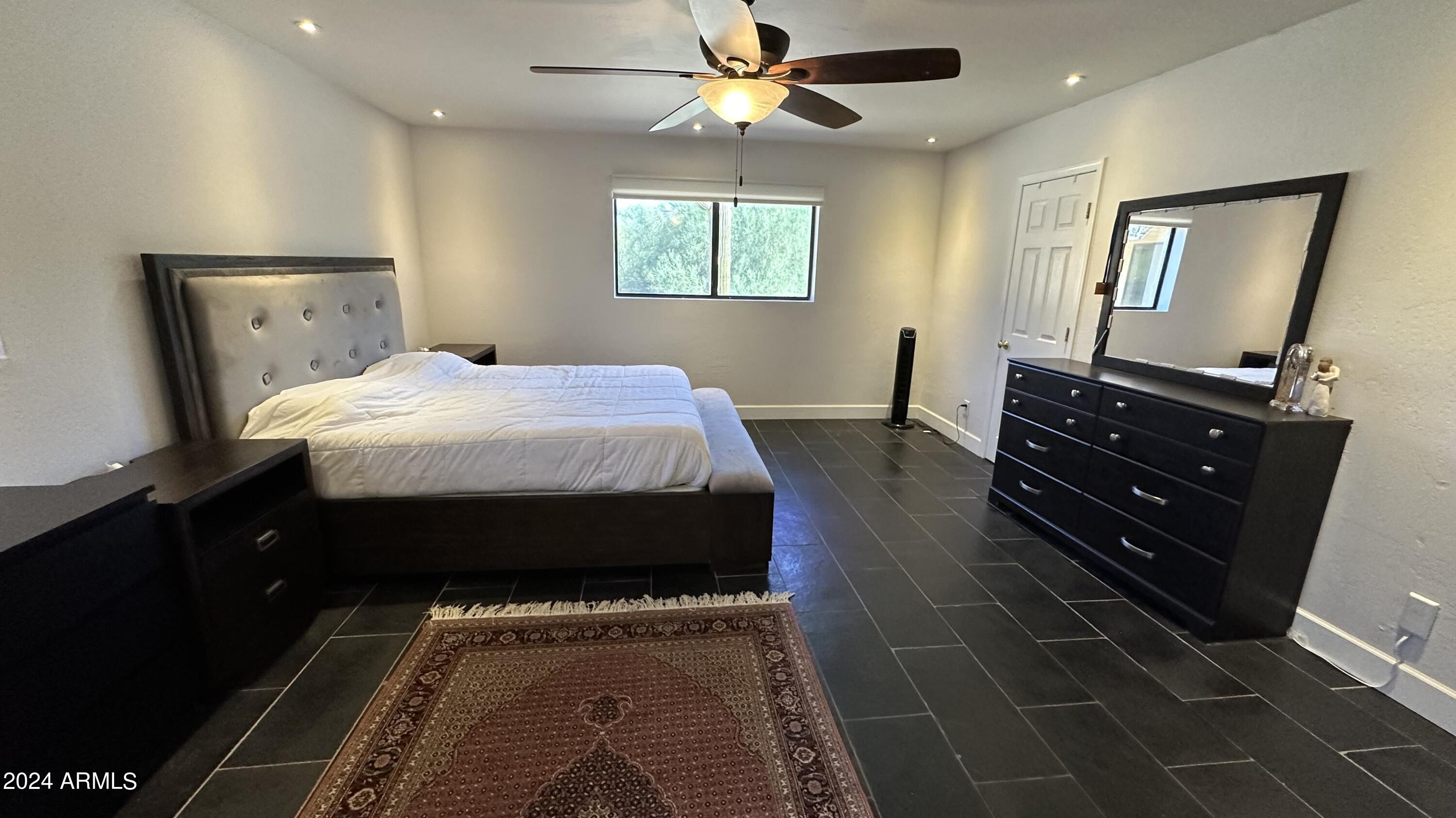 6203 E DESERT VISTA Trail