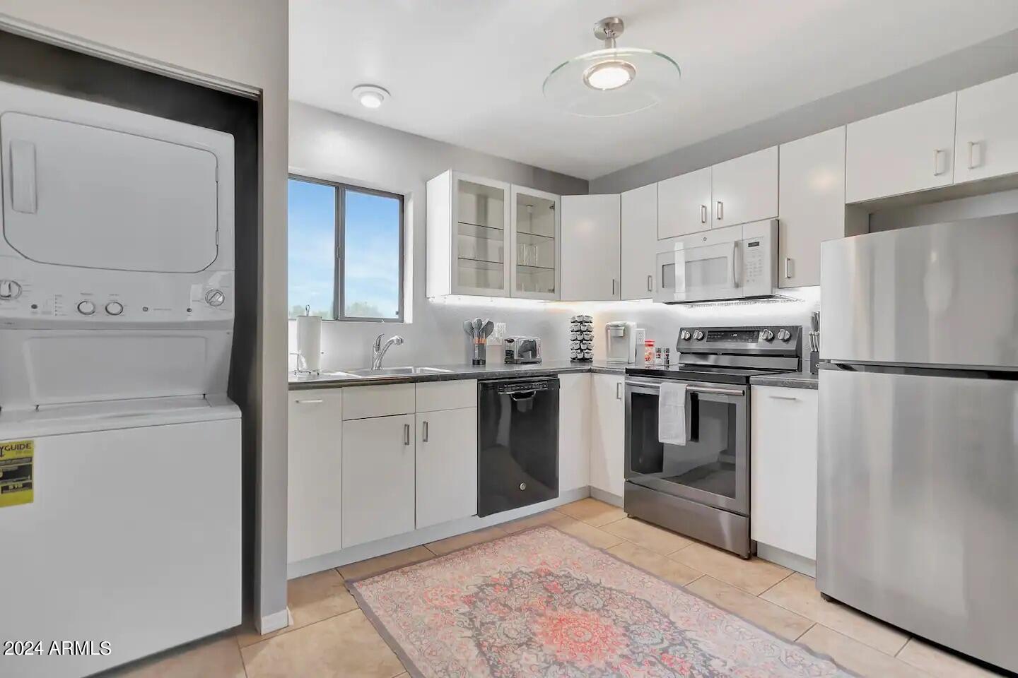 6203 E DESERT VISTA Trail