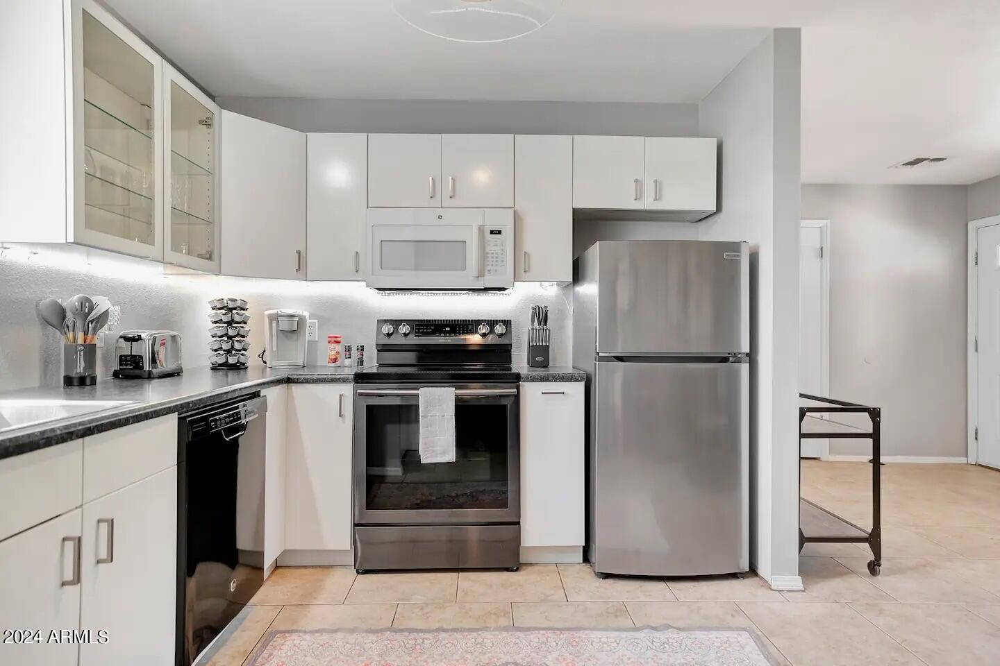 6203 E DESERT VISTA Trail