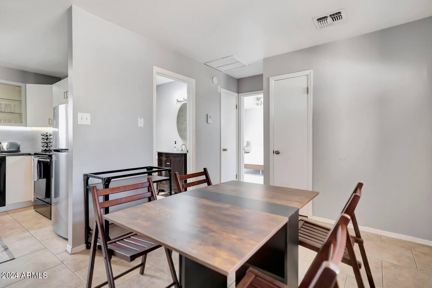 6203 E DESERT VISTA Trail