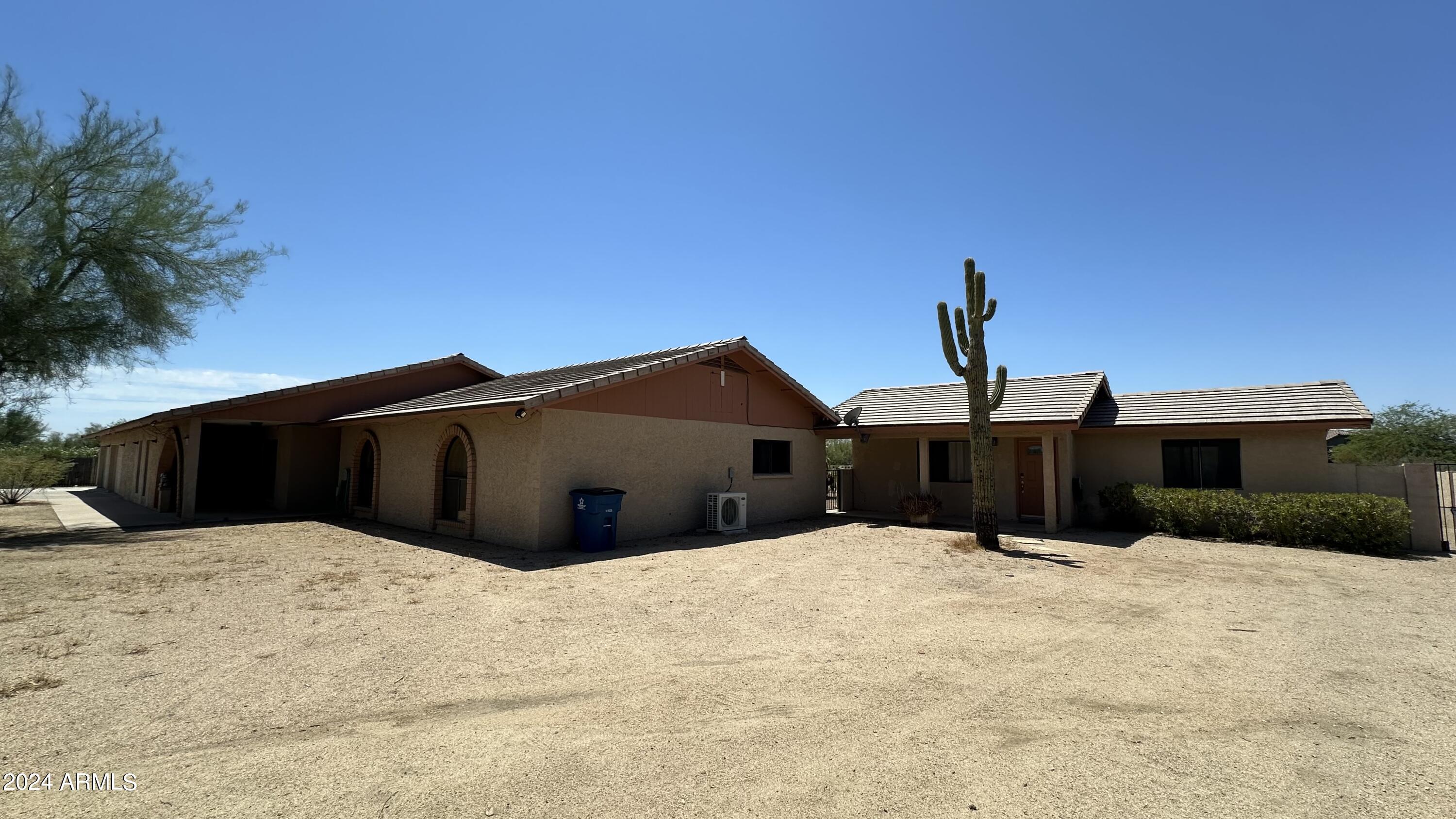 6203 E DESERT VISTA Trail