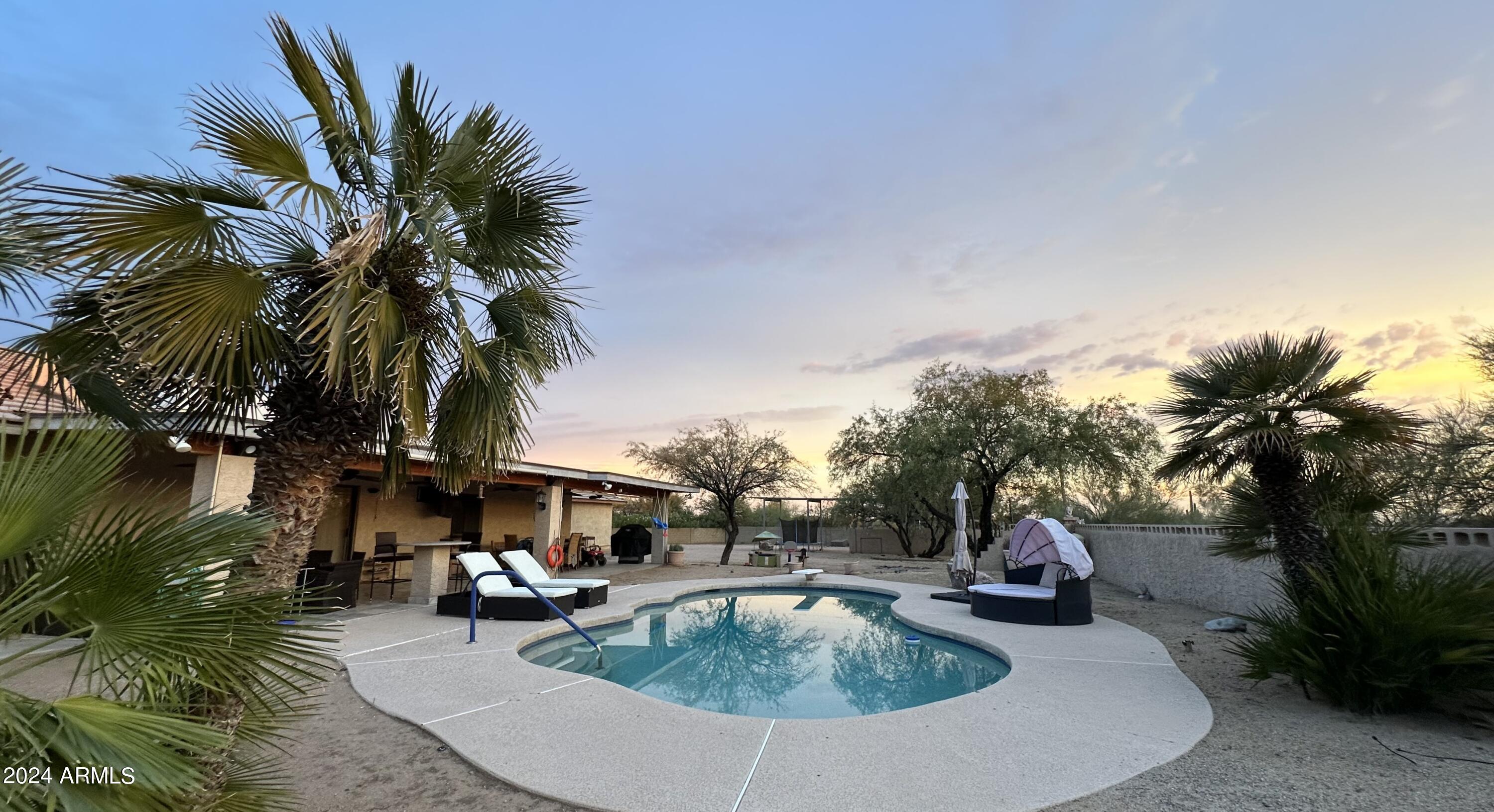 6203 E DESERT VISTA Trail