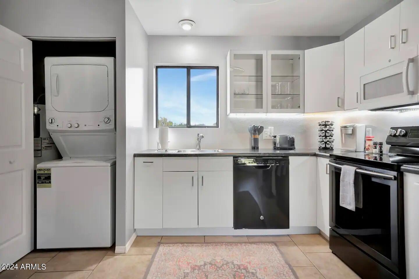 6203 E DESERT VISTA Trail