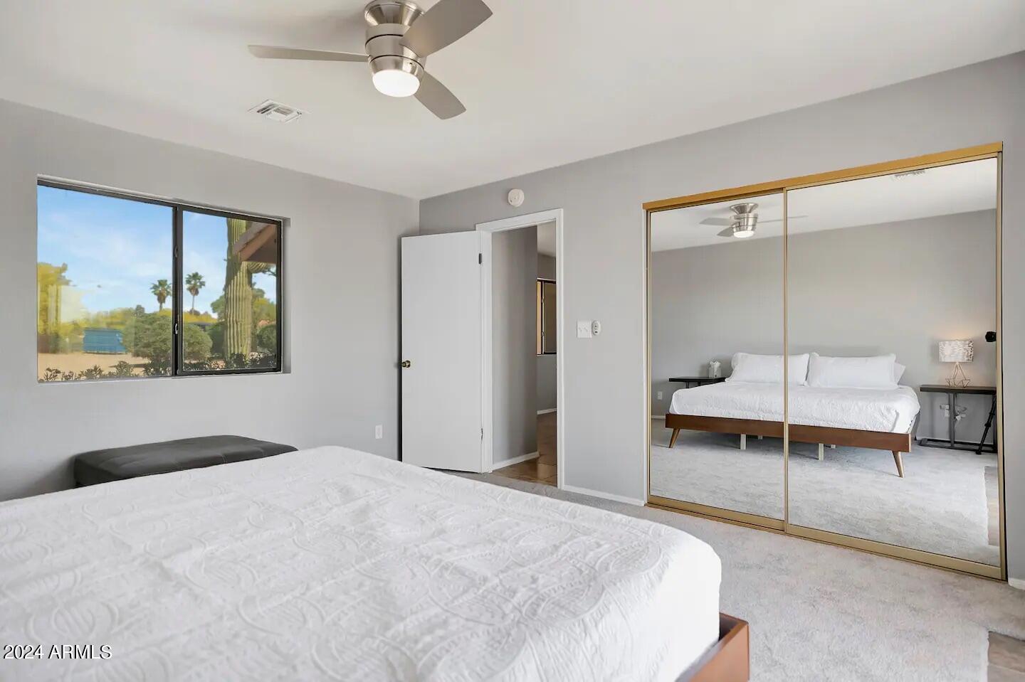 6203 E DESERT VISTA Trail