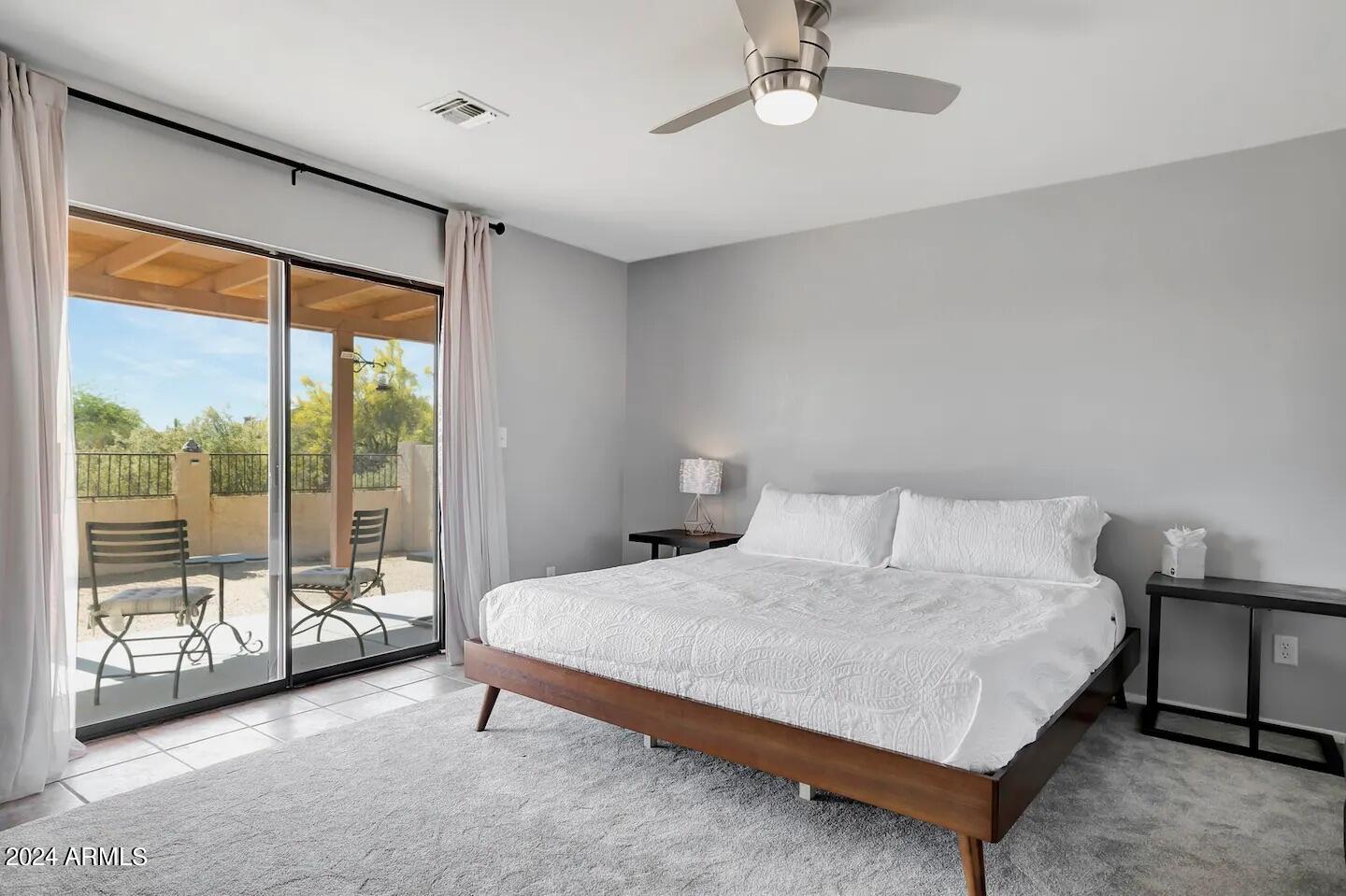 6203 E DESERT VISTA Trail