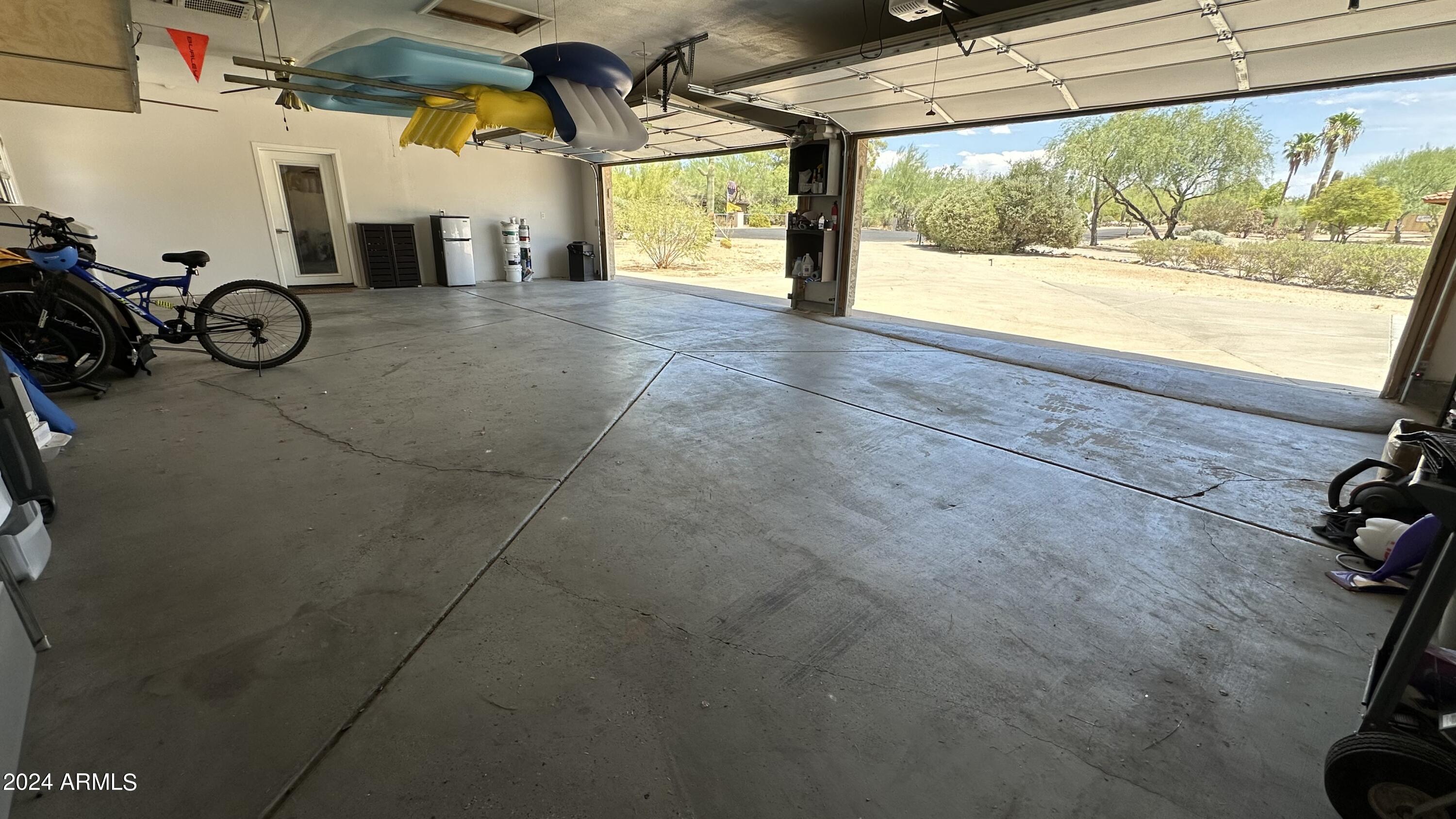 6203 E DESERT VISTA Trail