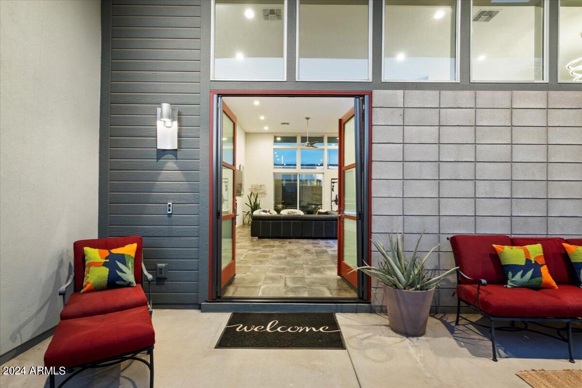 1822 E PALMAIRE Avenue