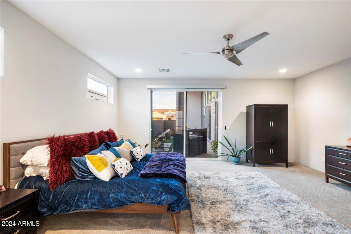 1822 E PALMAIRE Avenue