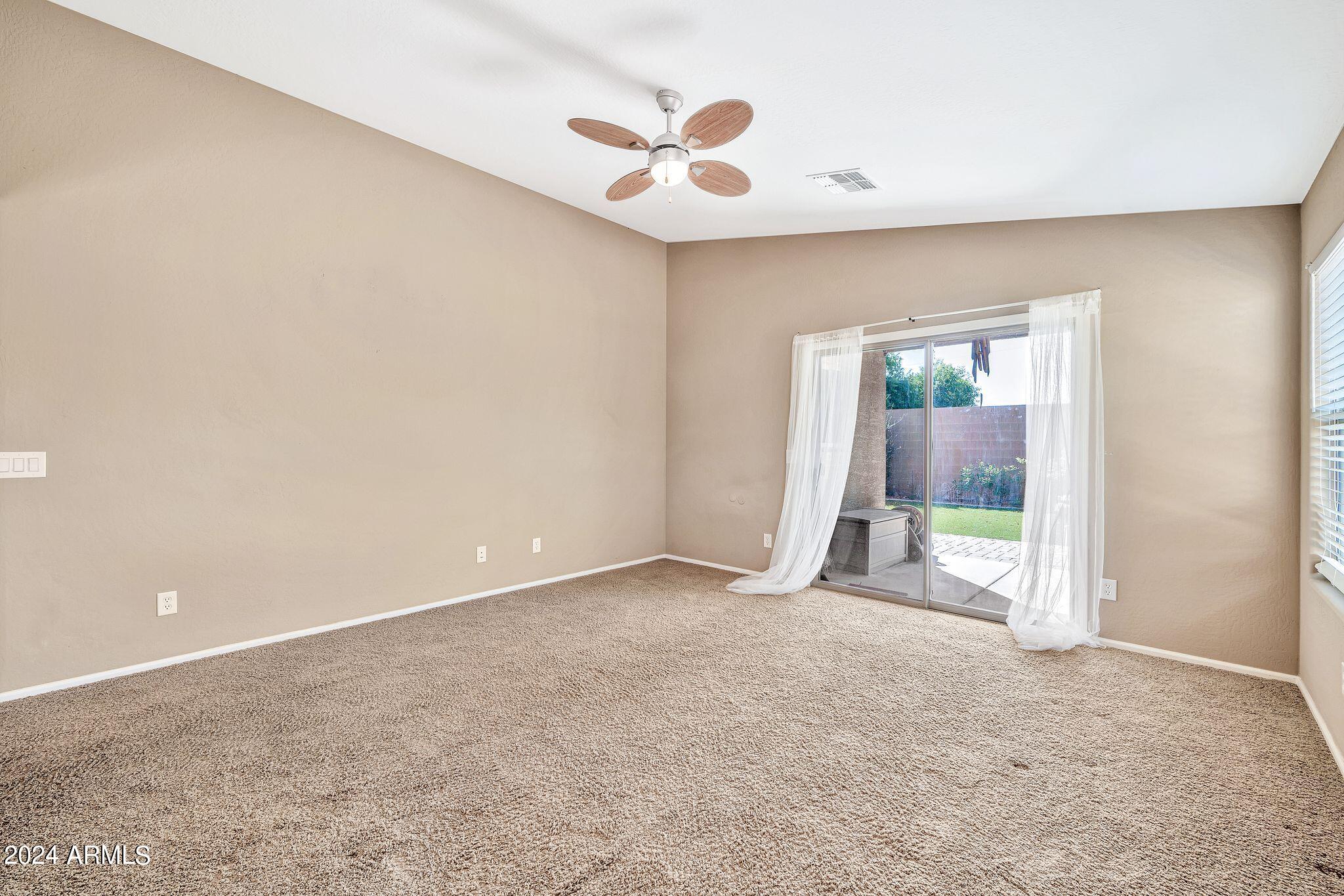 9725 W CARON Drive