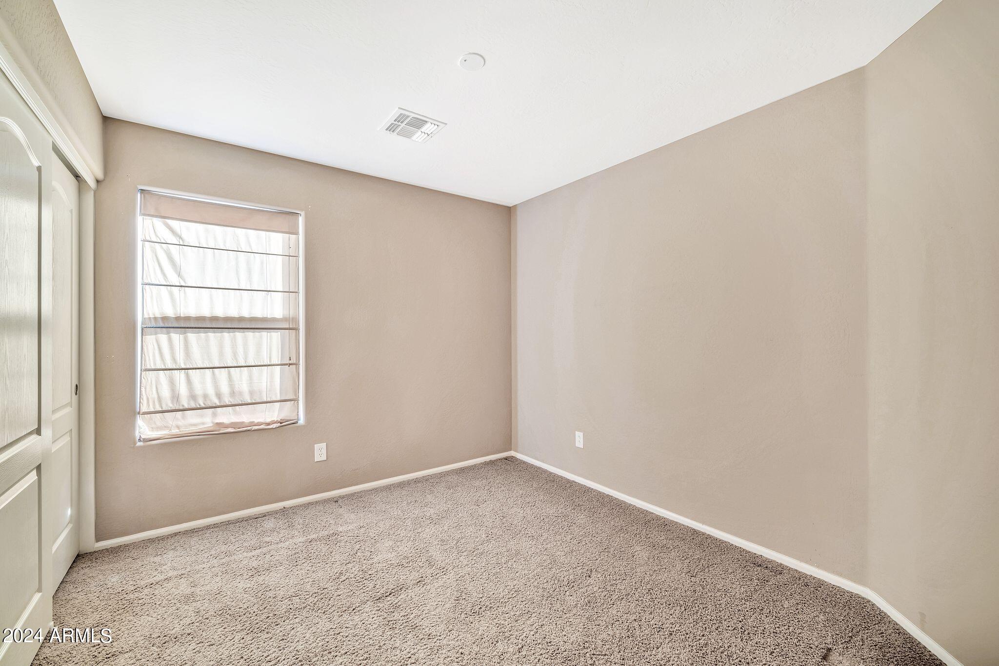 9725 W CARON Drive