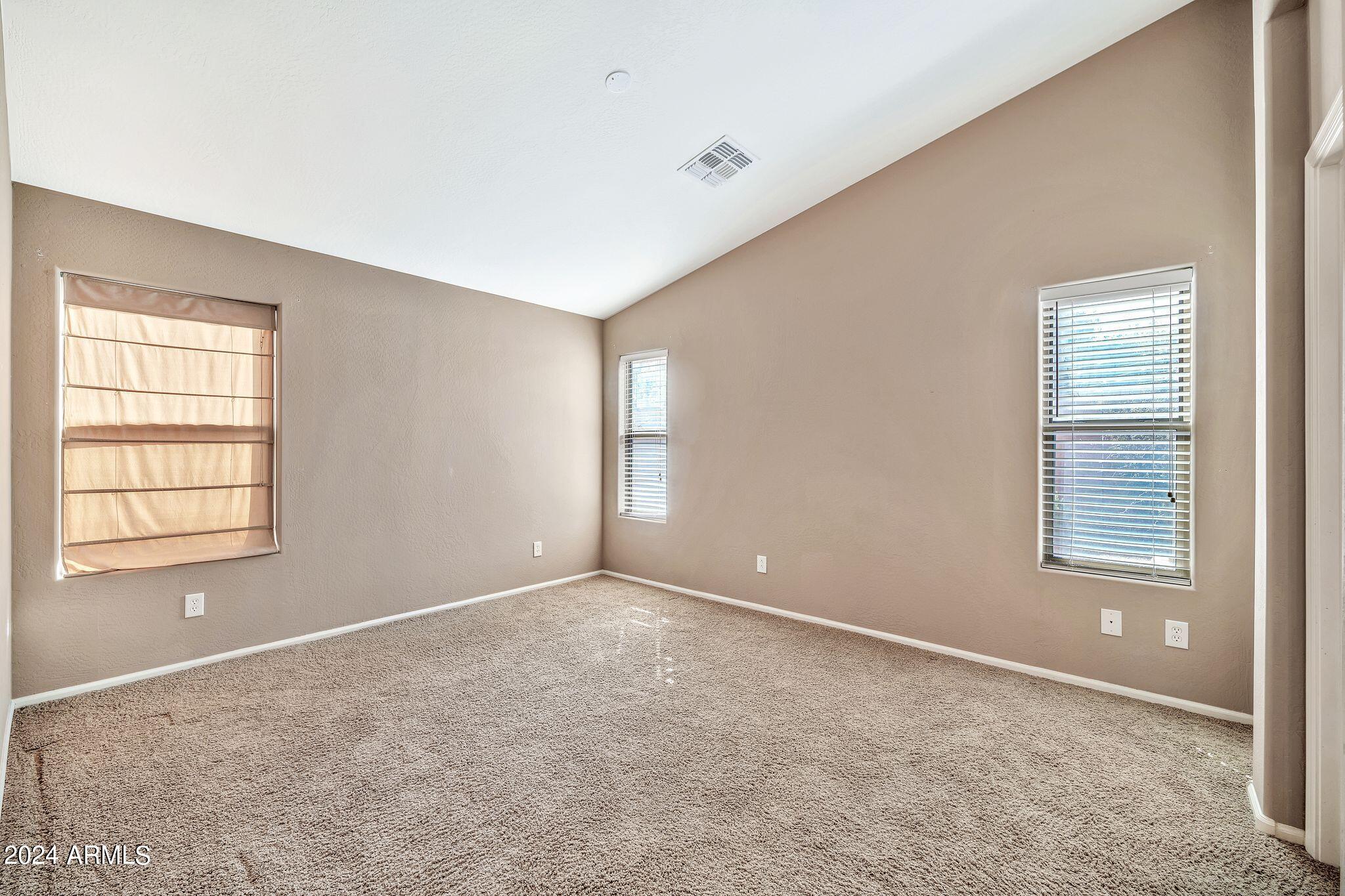 9725 W CARON Drive