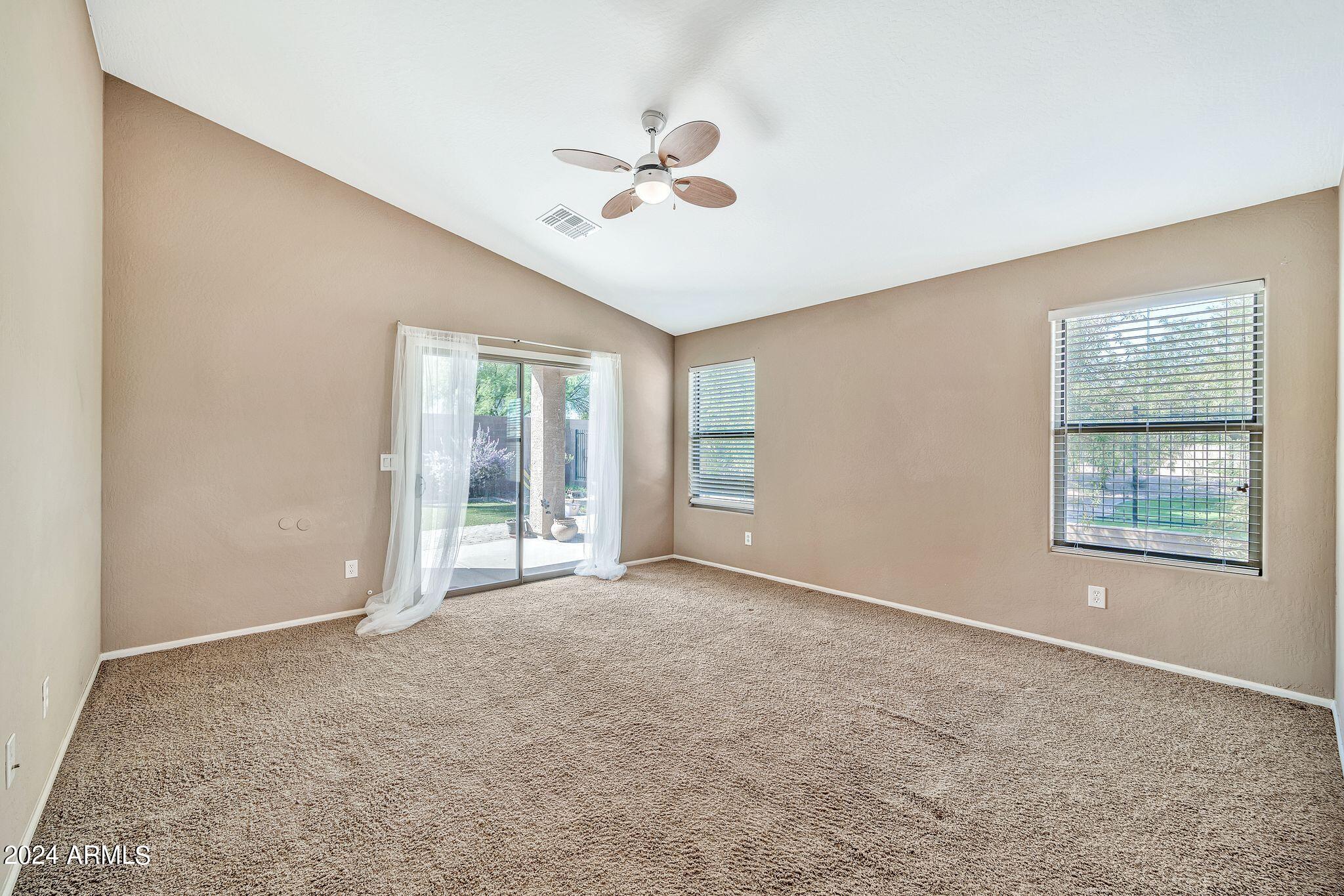 9725 W CARON Drive