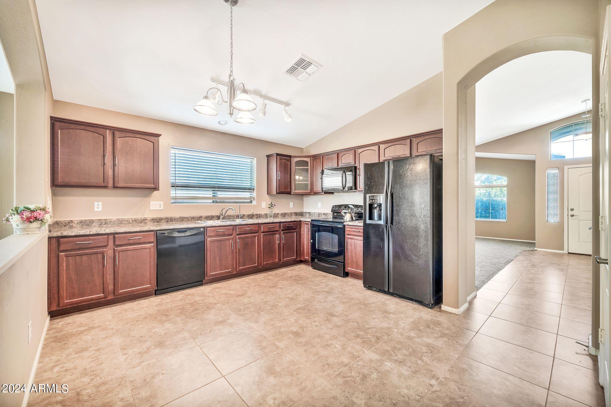 9725 W CARON Drive