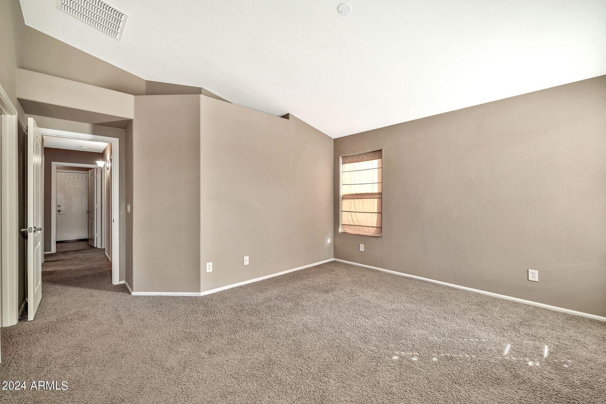 9725 W CARON Drive