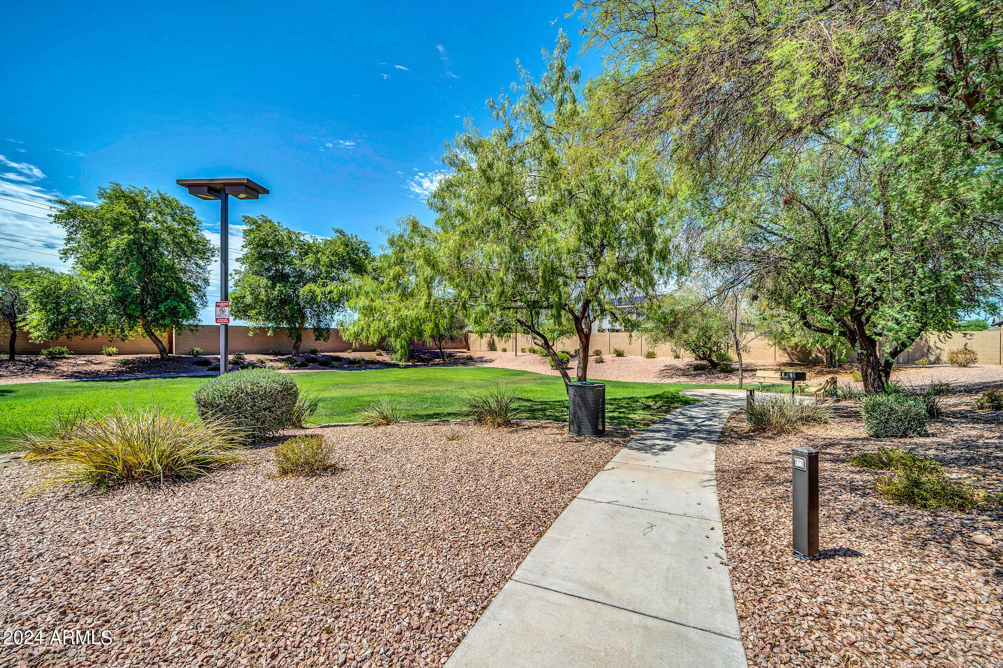9725 W CARON Drive