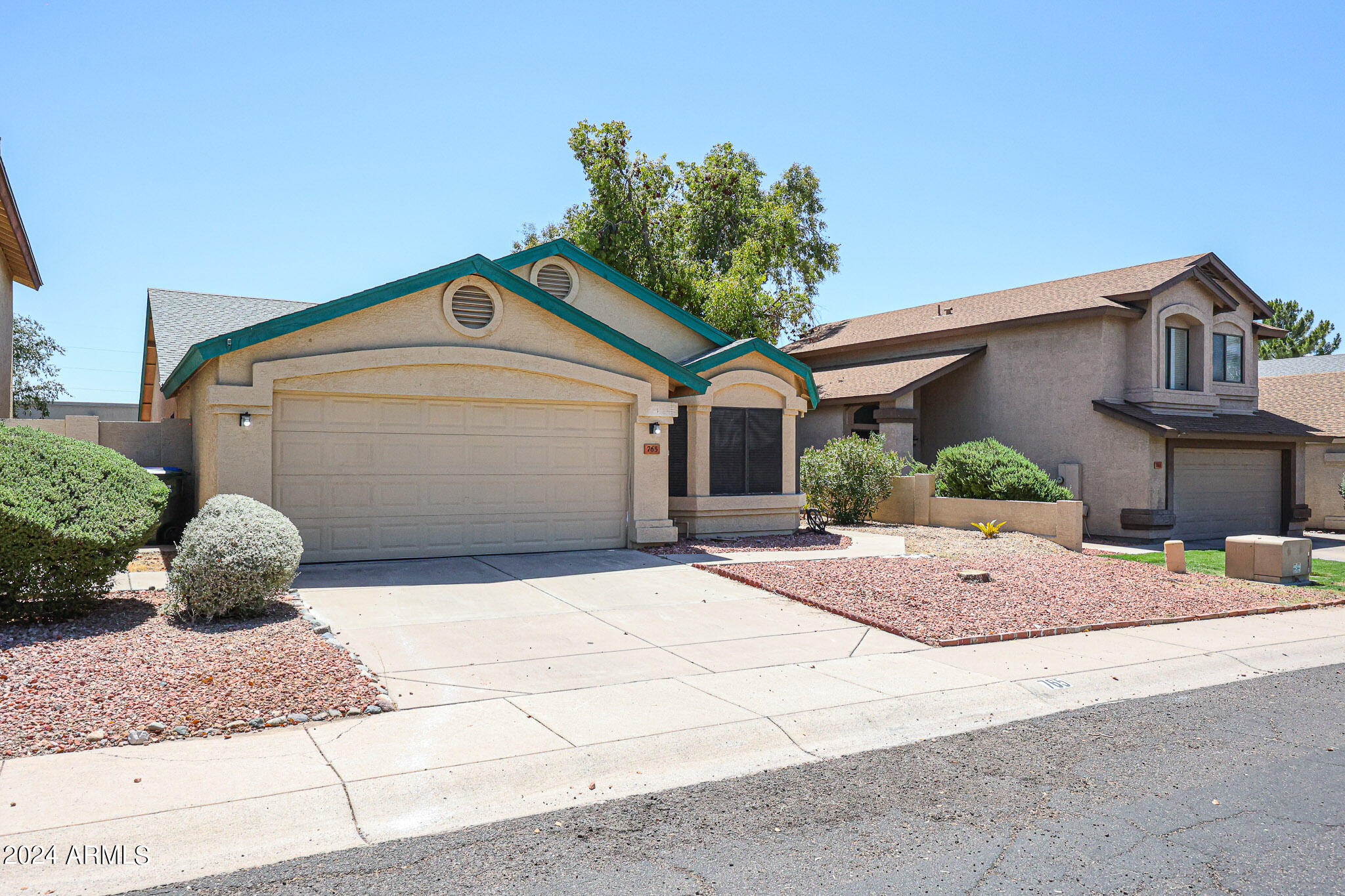 765 E ROSEMONTE Drive
