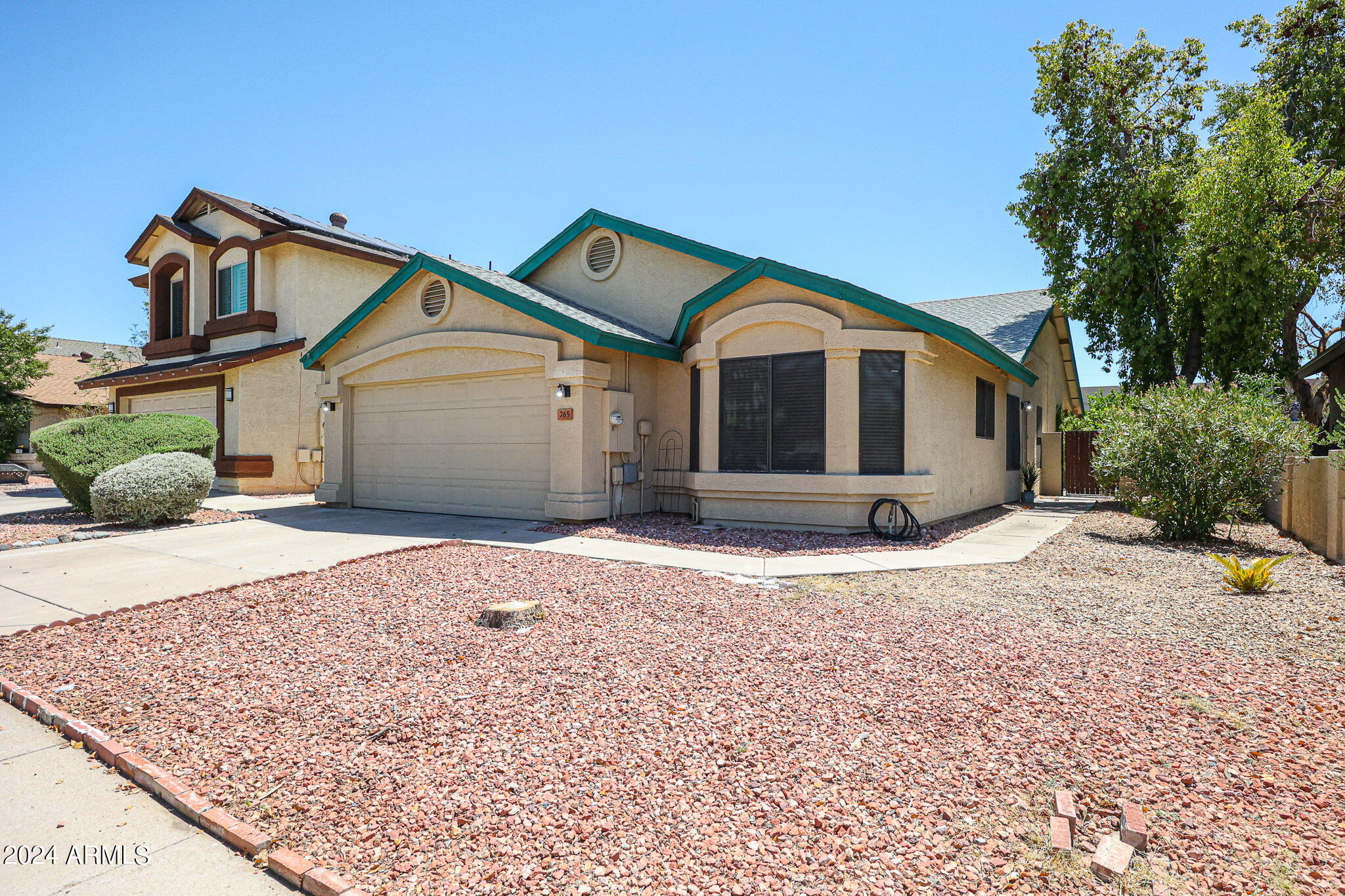 765 E ROSEMONTE Drive