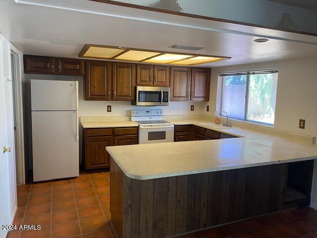 2214 S LAS FLORES --