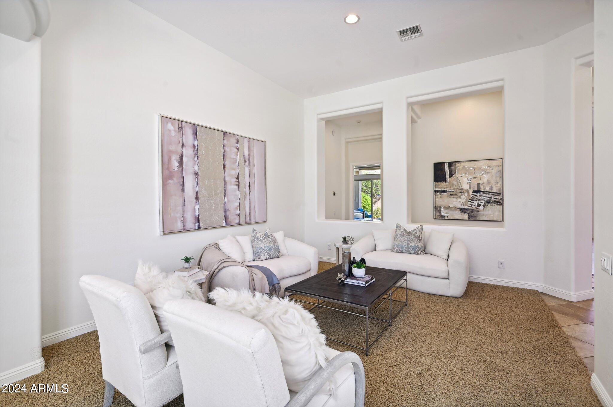 4935 W LARIAT Lane