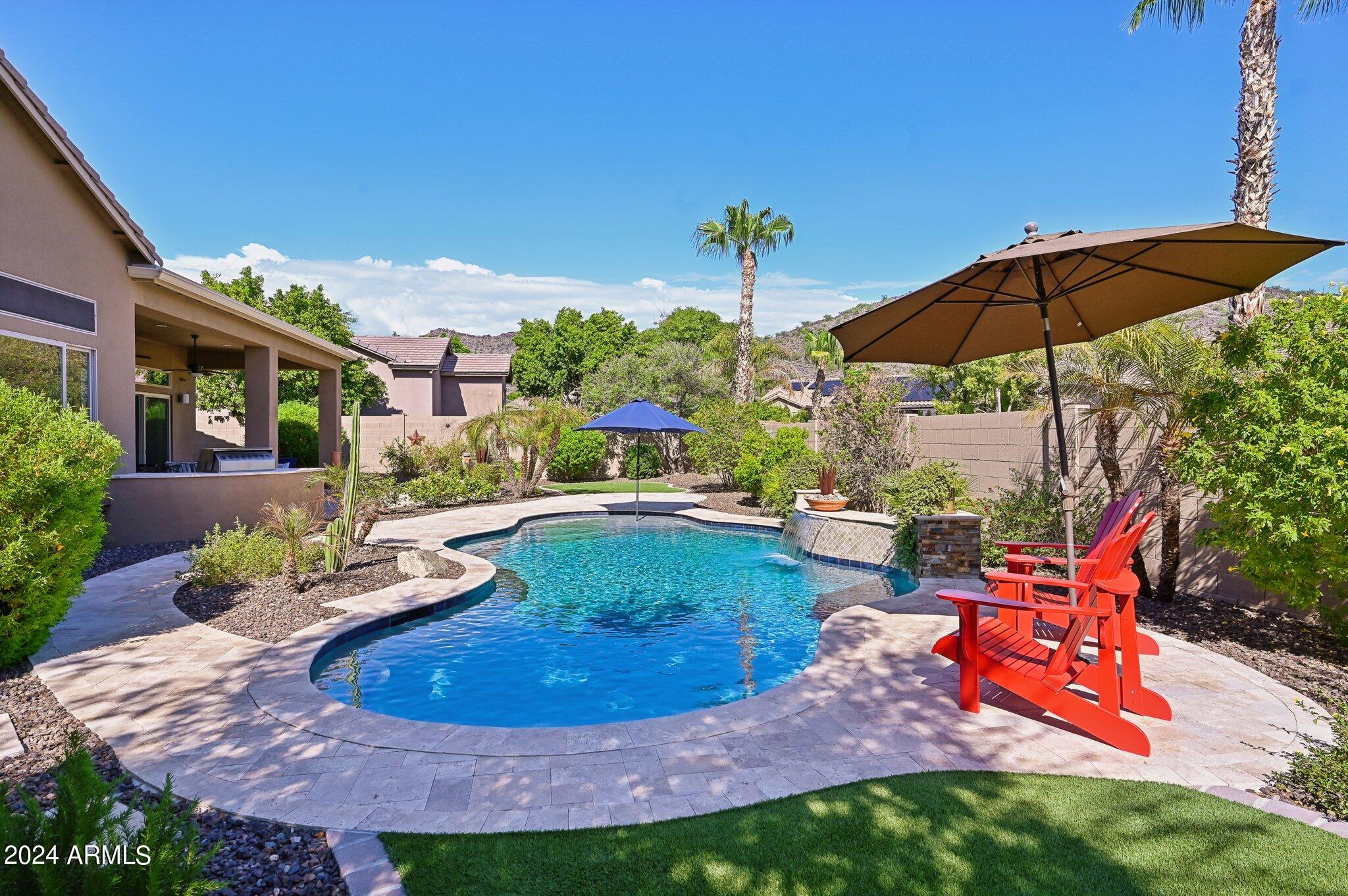 4935 W LARIAT Lane