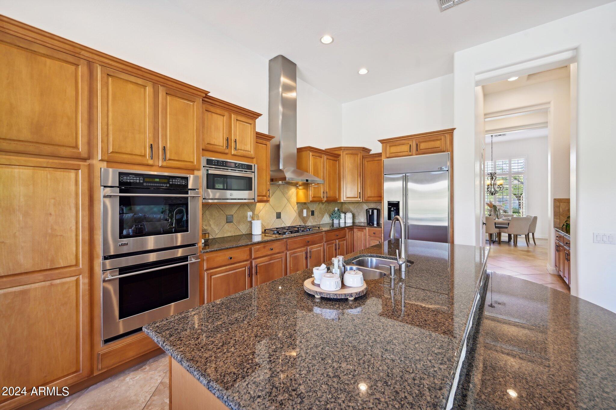 4935 W LARIAT Lane