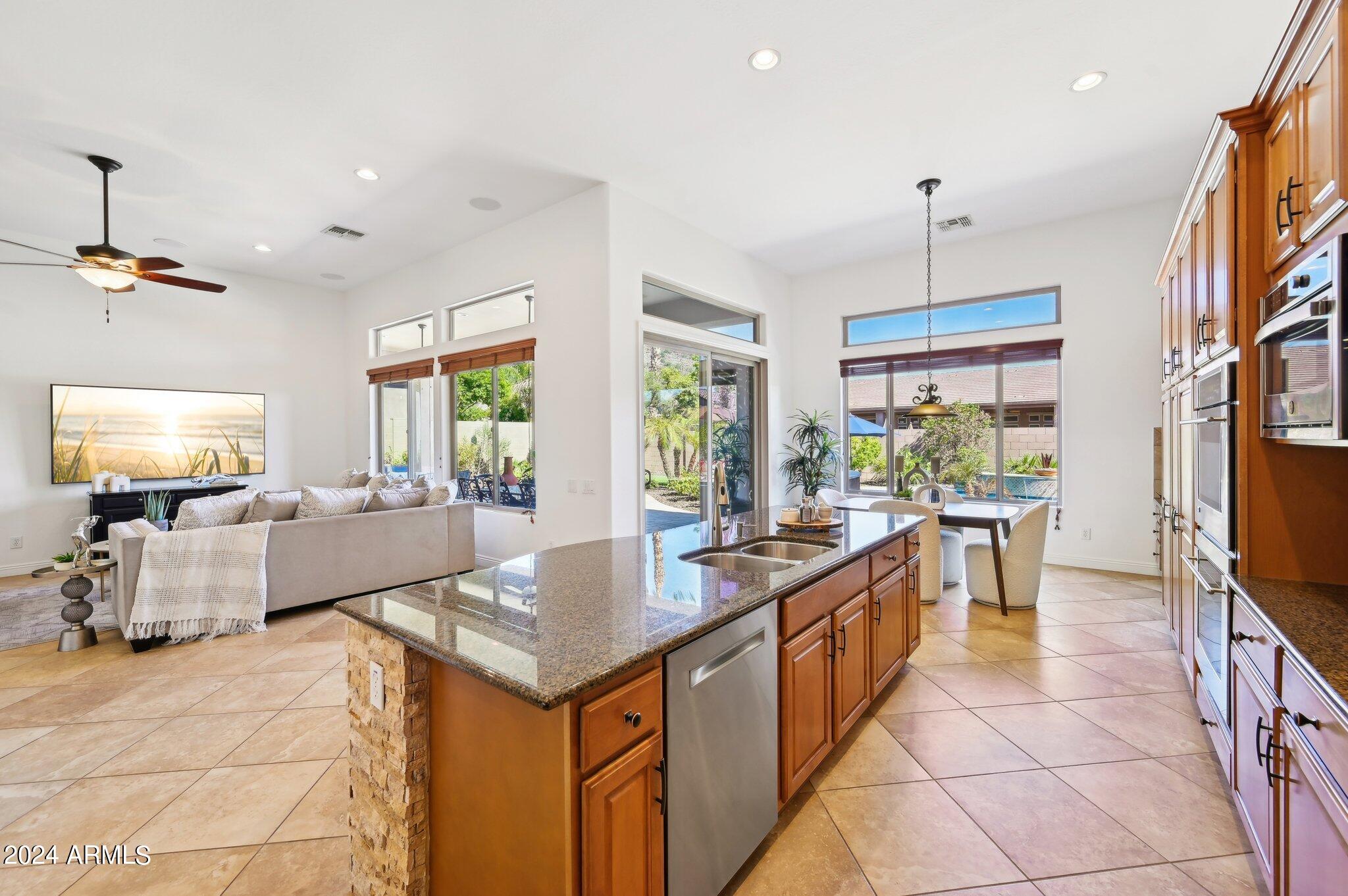 4935 W LARIAT Lane