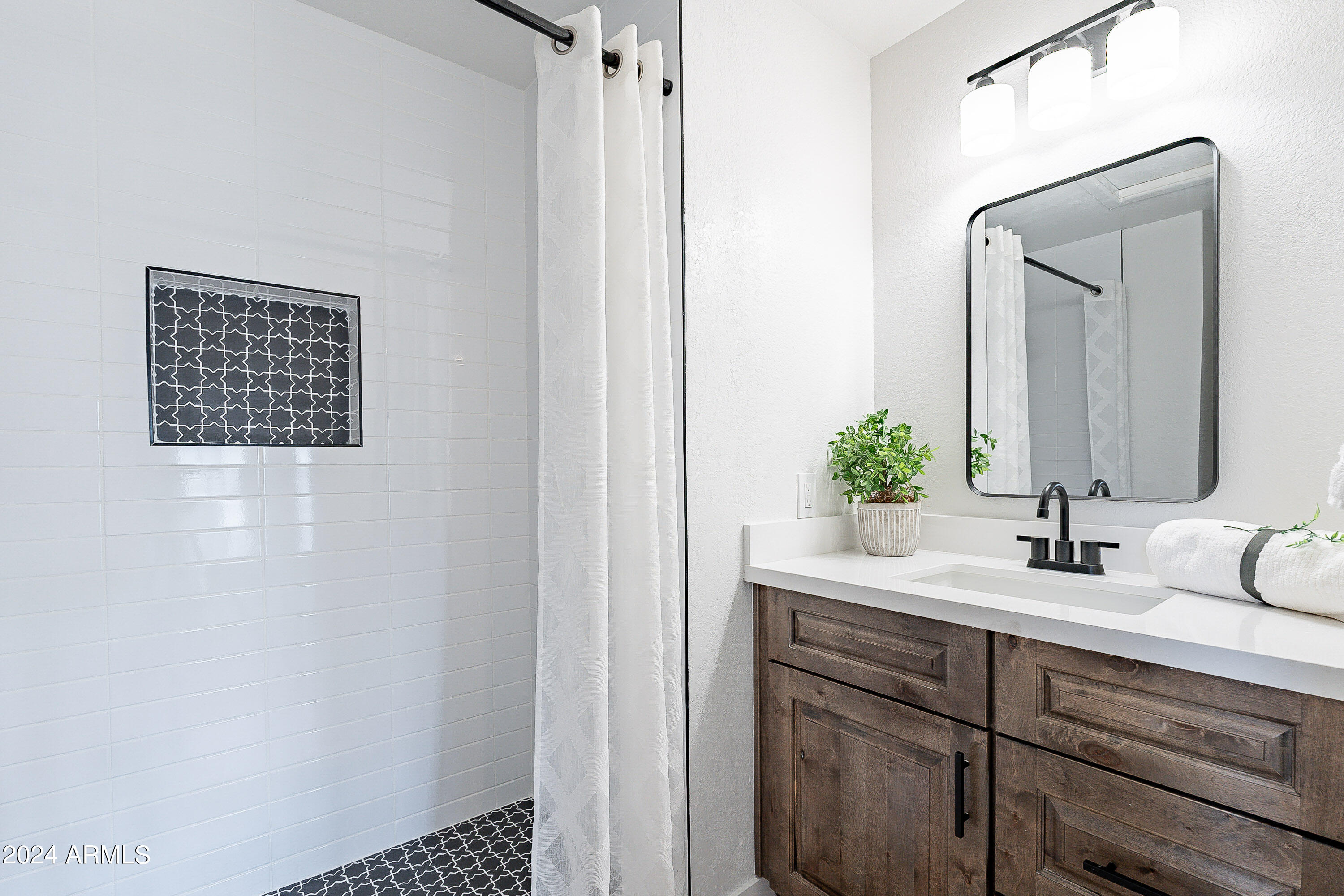 2315 W UNION HILLS Drive # 109