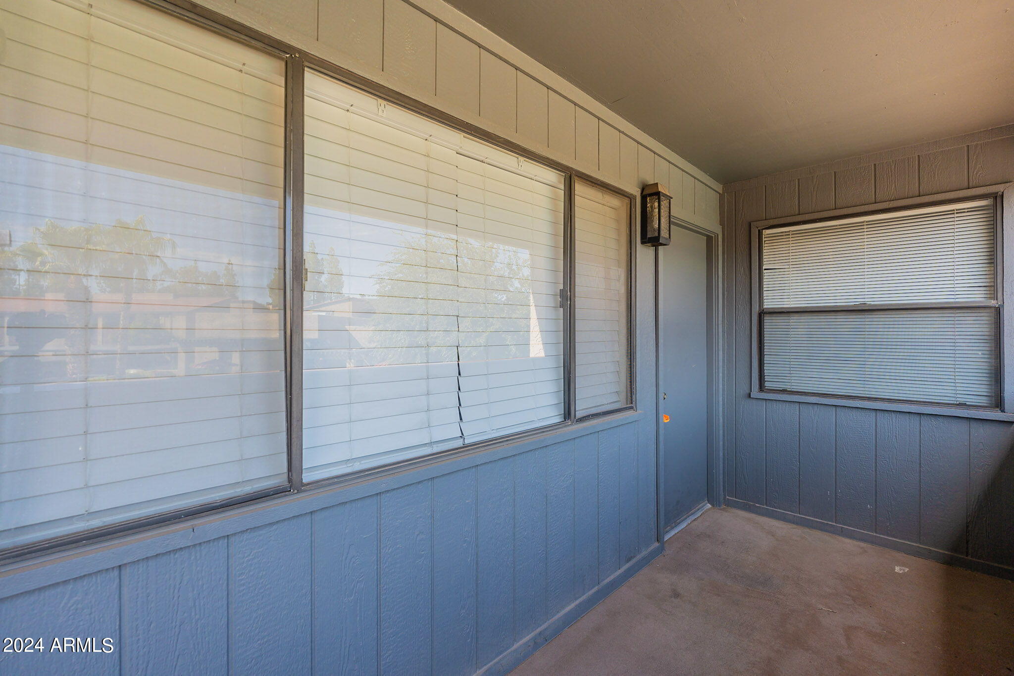 1730 W EMELITA Avenue, 2014