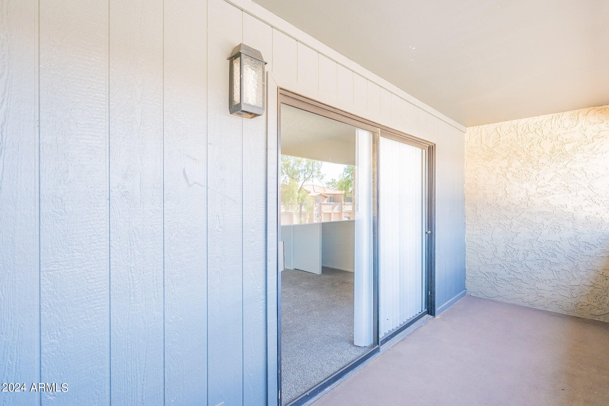 1730 W EMELITA Avenue, 2014