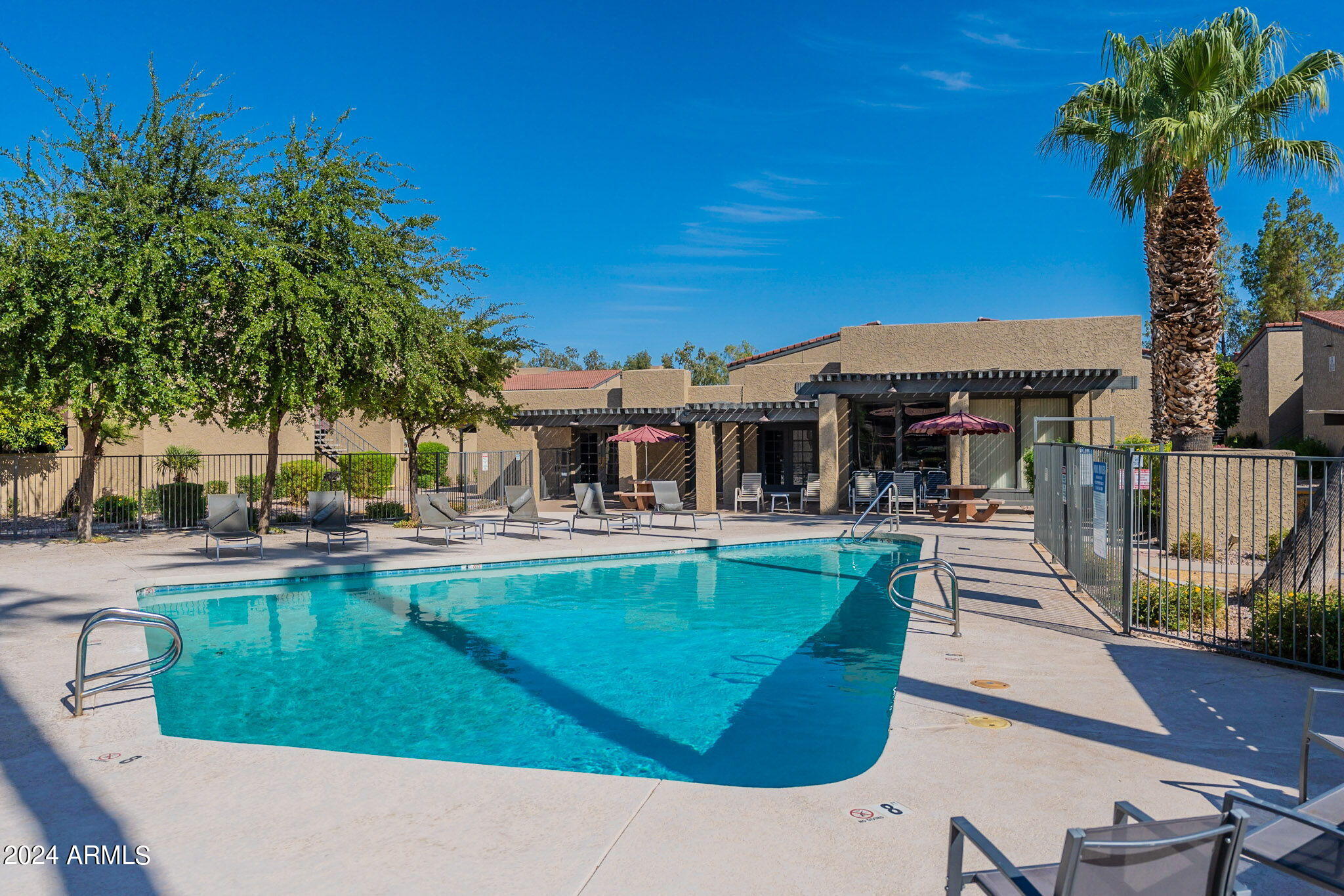 1730 W EMELITA Avenue, 2014