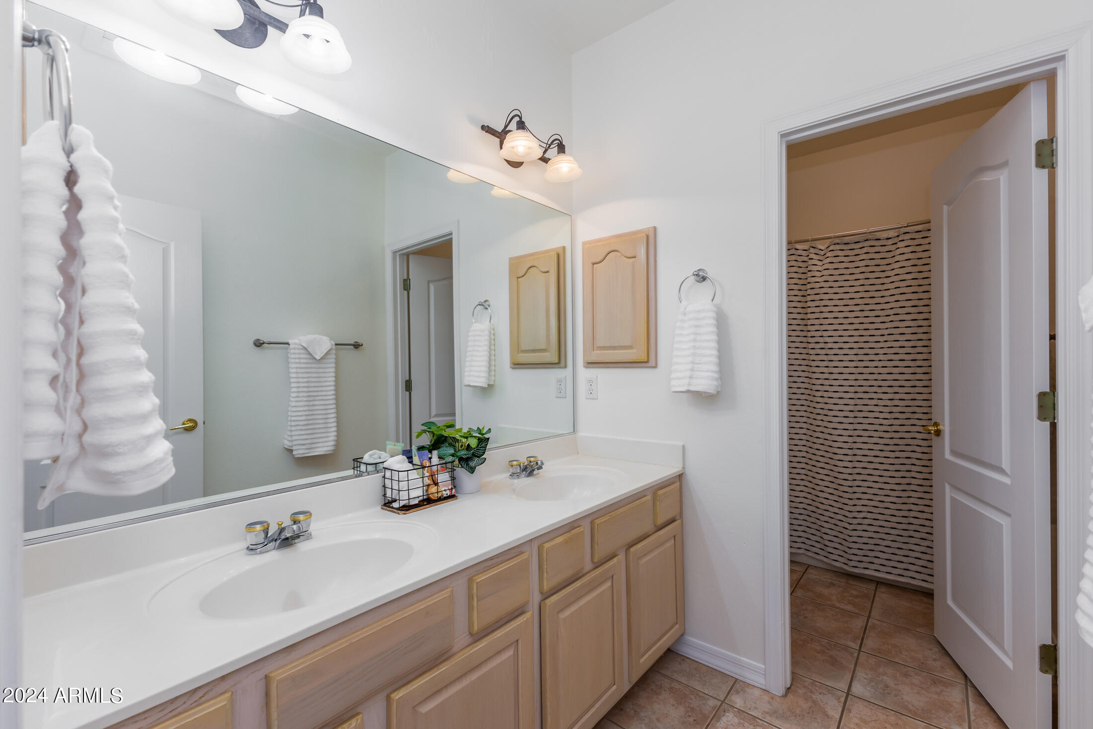 13078 E JENAN Drive