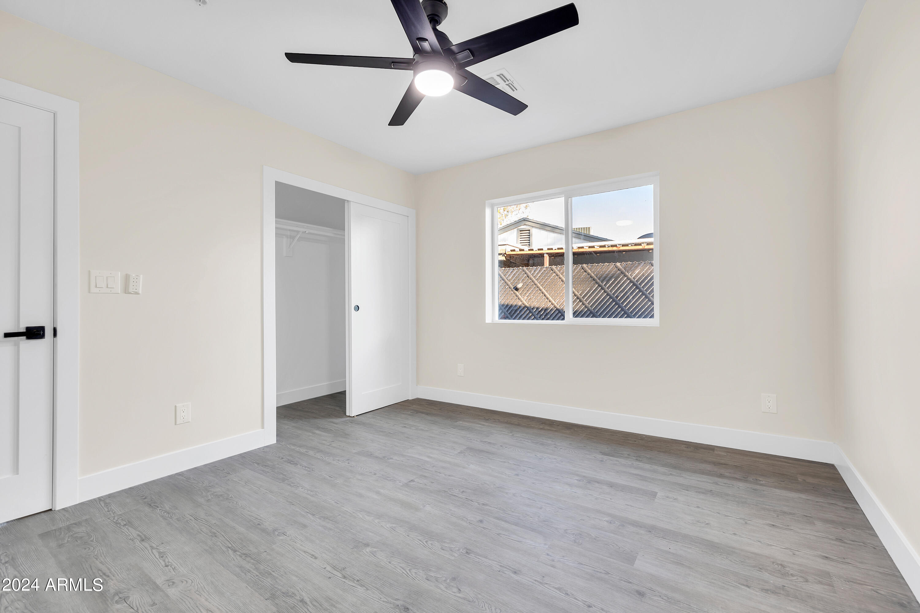 2828 N 71ST Place