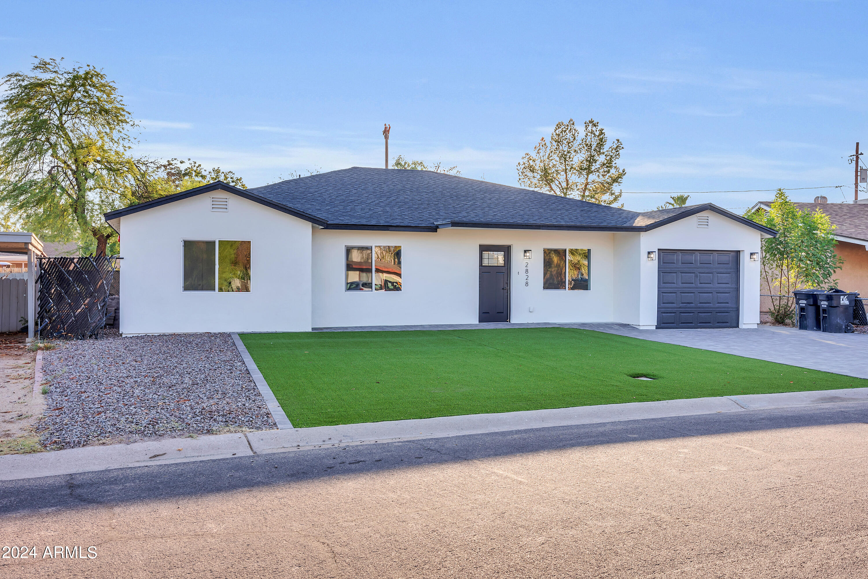 2828 N 71ST Place