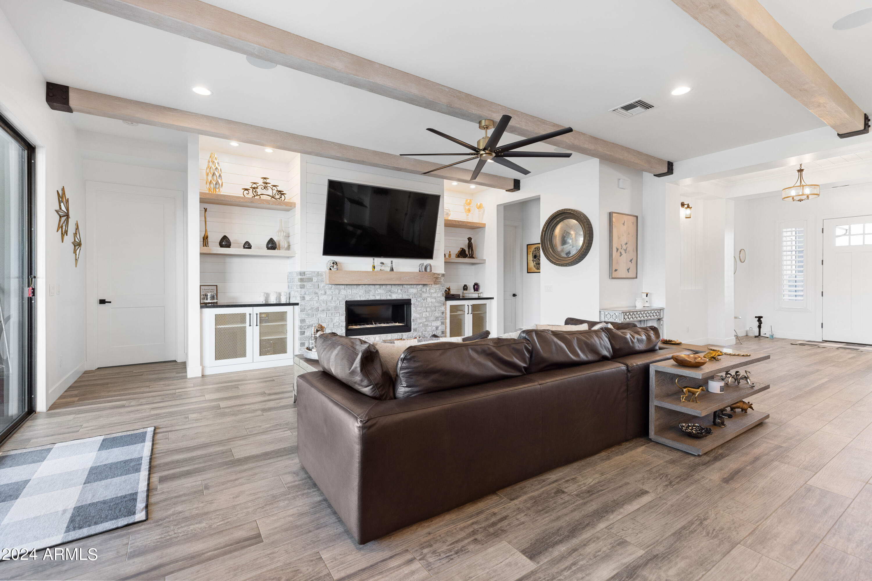 20319 E ORCHARD Lane