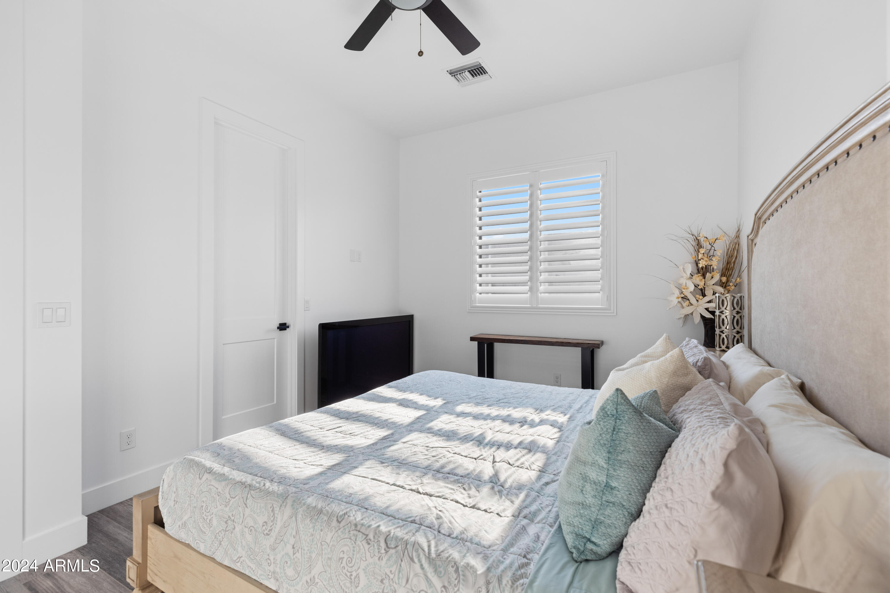 20319 E ORCHARD Lane