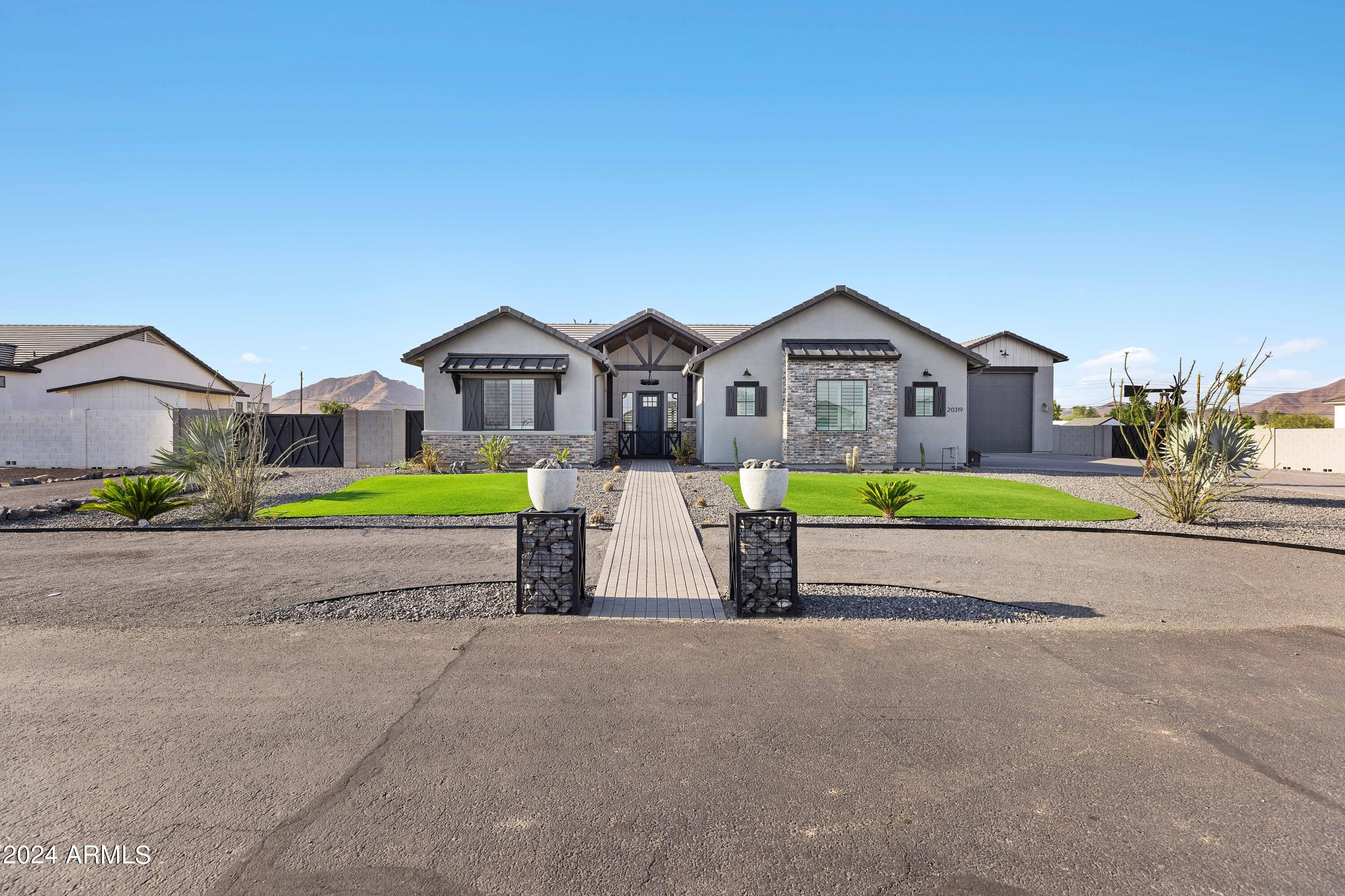 20319 E ORCHARD Lane