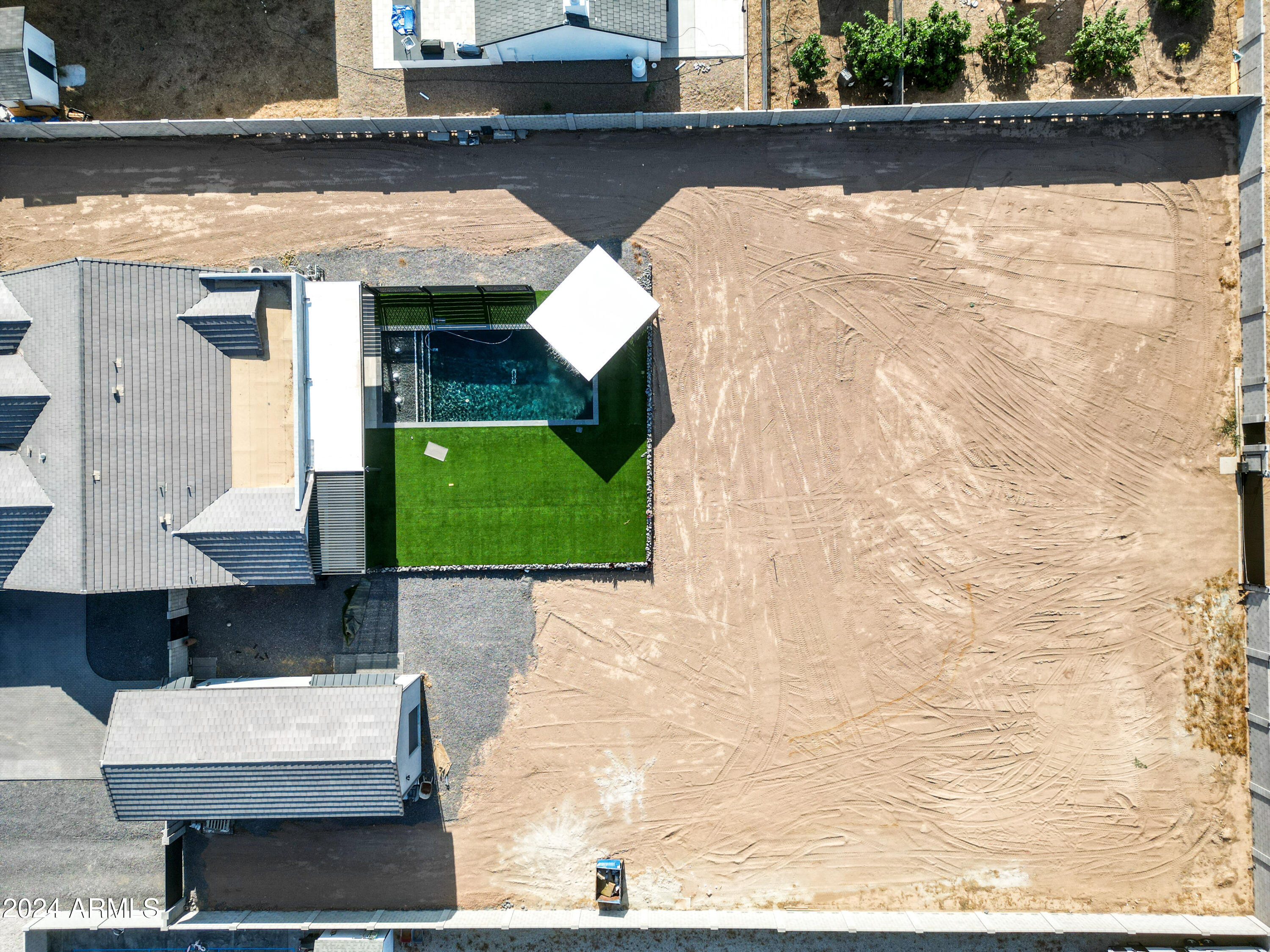 20319 E ORCHARD Lane