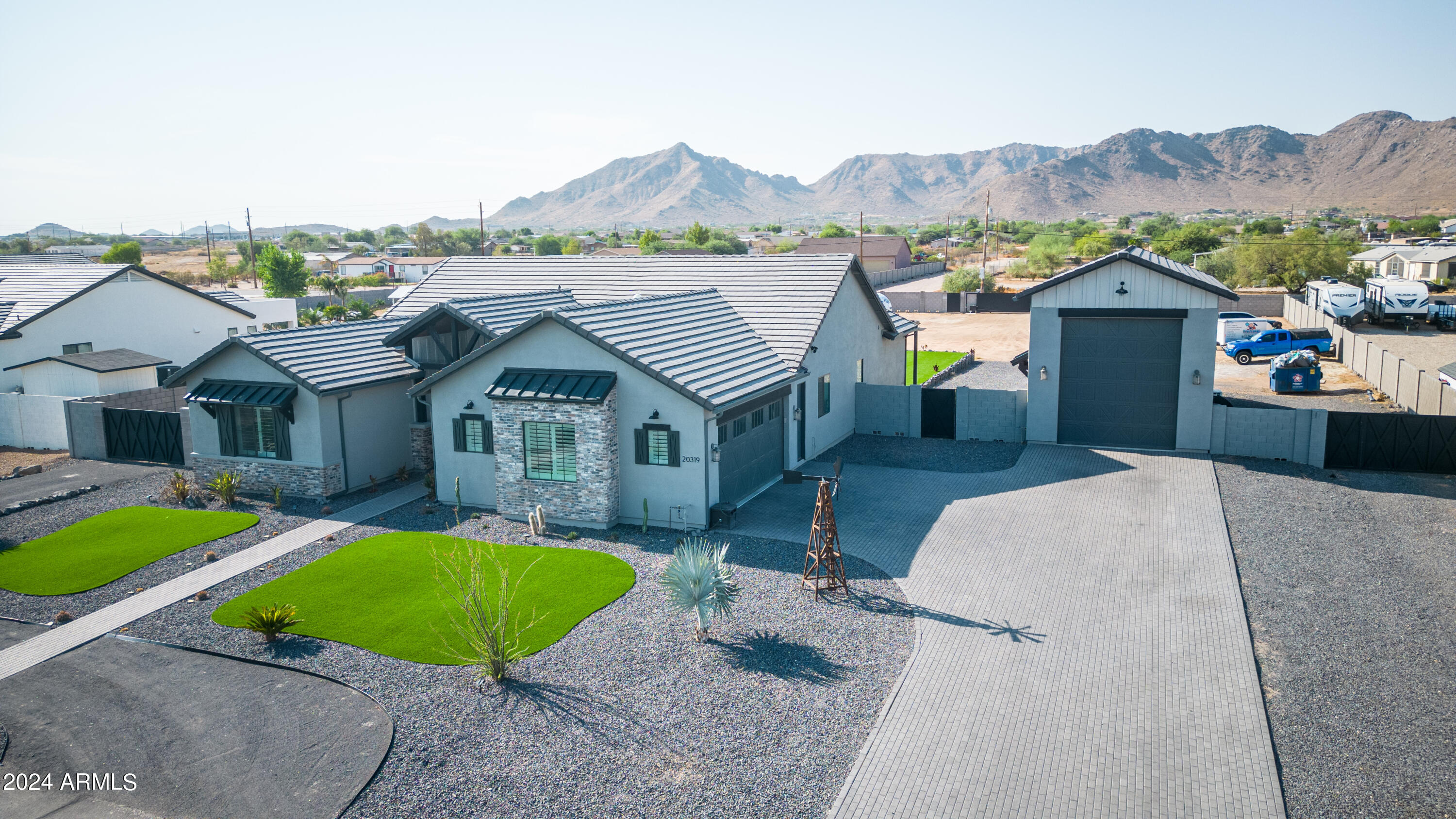 20319 E ORCHARD Lane