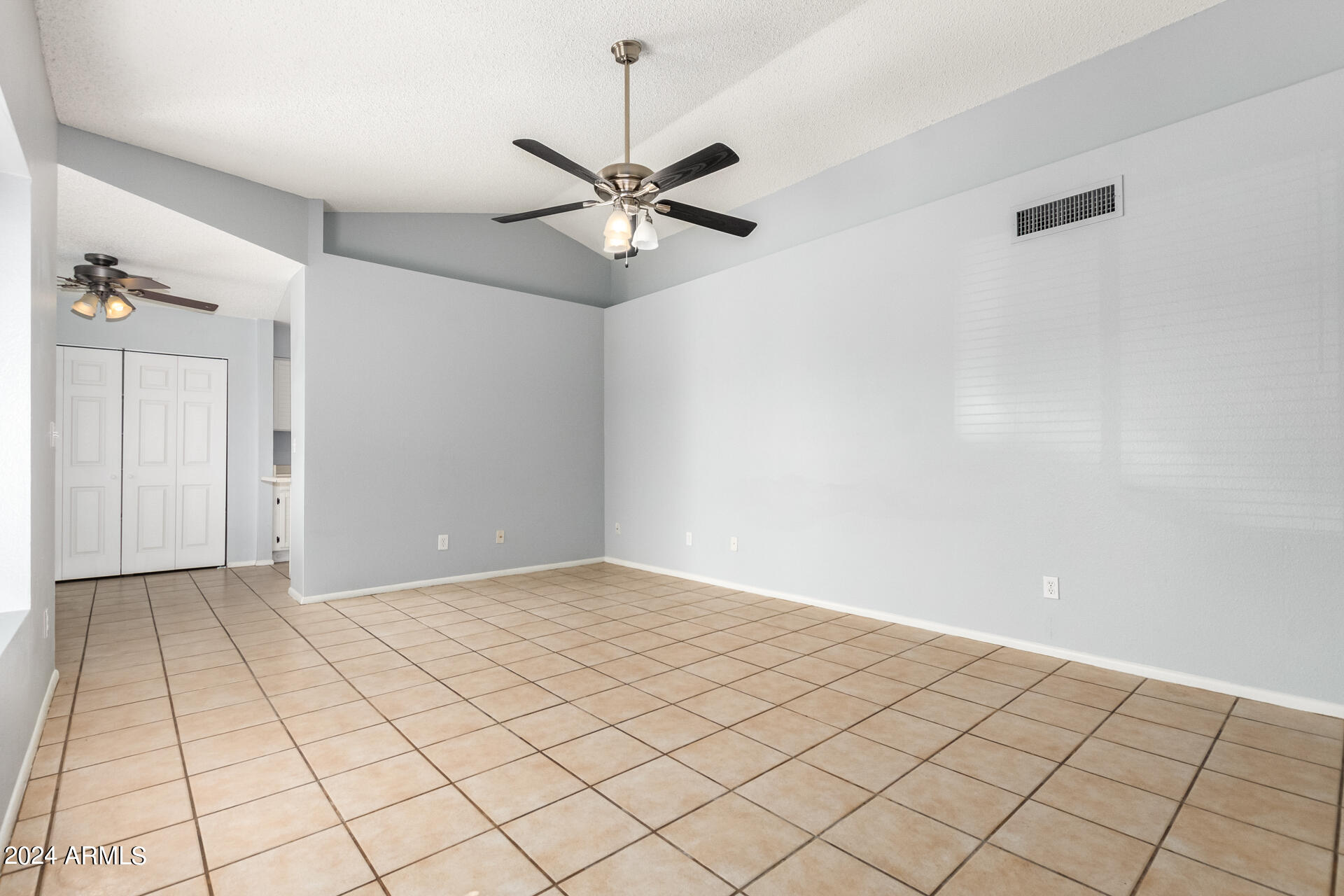 1055 N RECKER Road # 1189